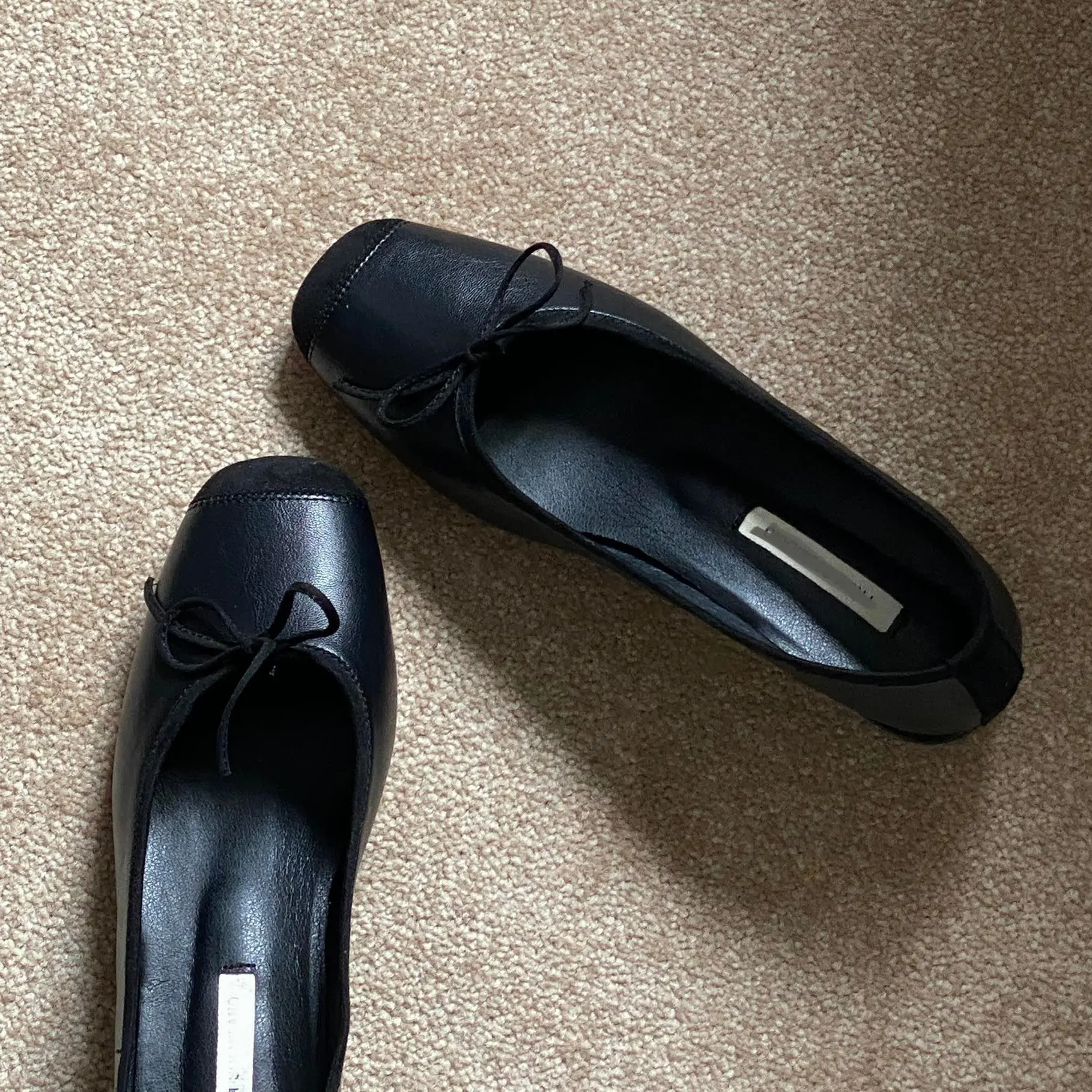 不可錯過的神好穿芭蕾舞跟鞋 (2色)