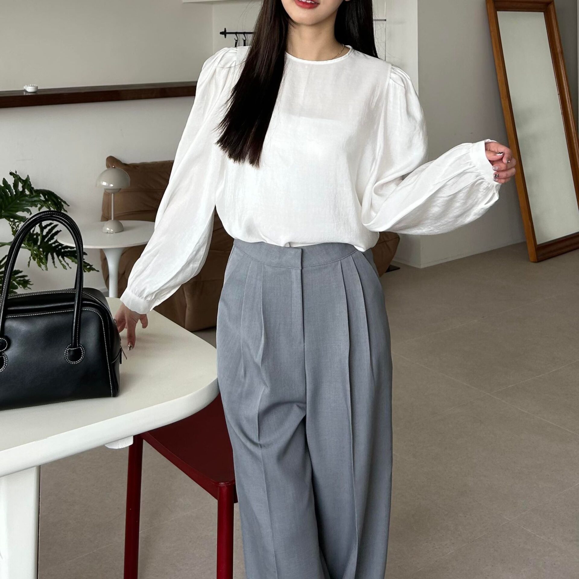 小姊姊小澎袖後綁上衣 (白)