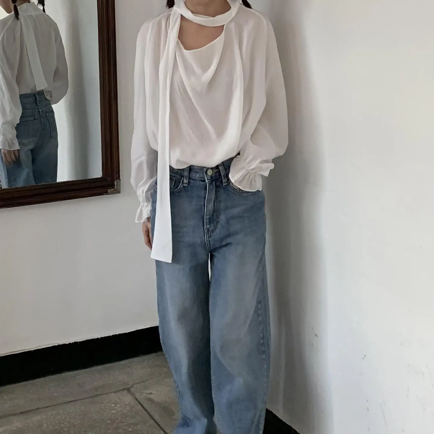 海仁的漂亮優雅綁帶上衣