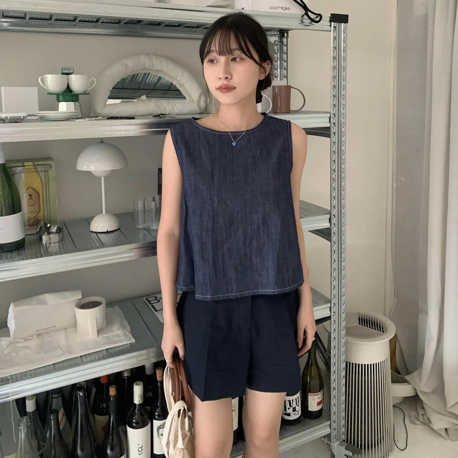 推薦！質感打褶挺版短褲 (深藍)