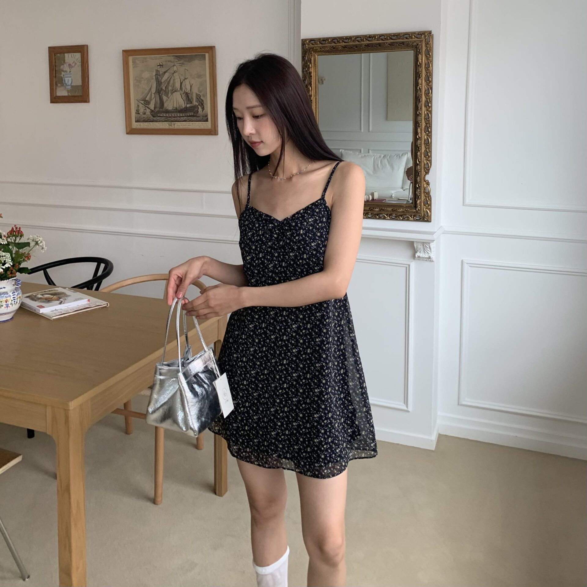 純欲抓皺小花洋裝 (黑)