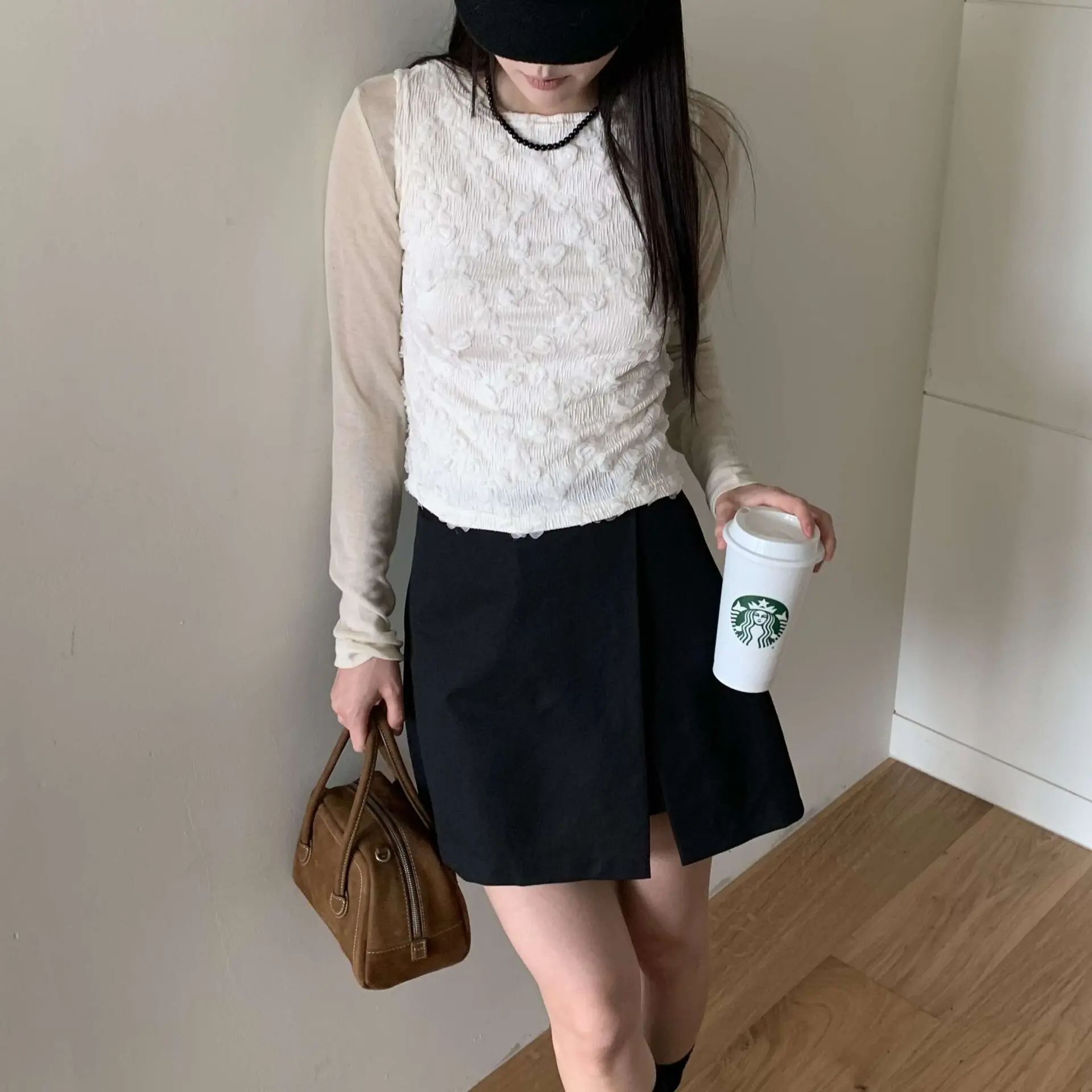 設計感立體玫瑰背心 (米)