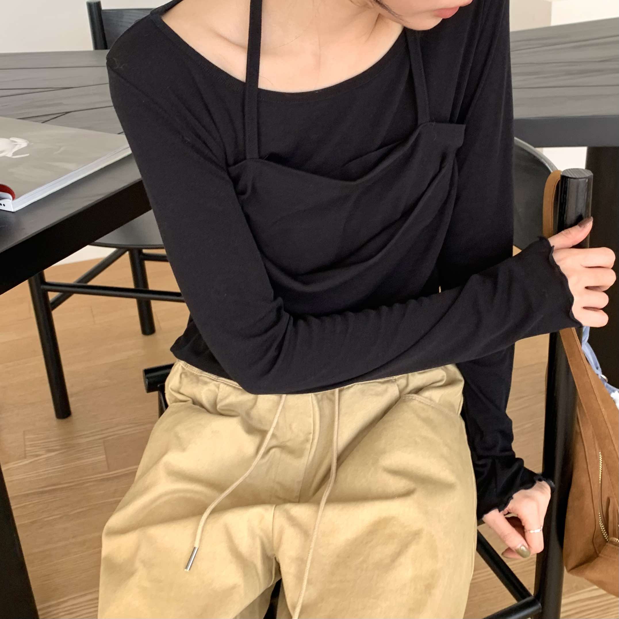 質感小辣層次繞頸上衣 (黑)