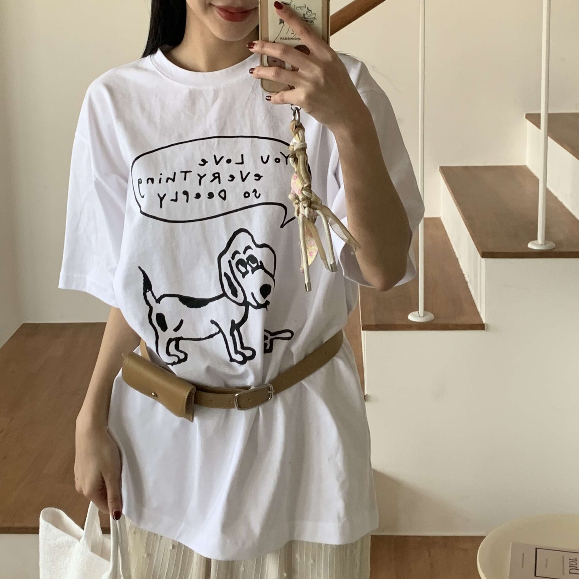 高質感狗狗塗鴉長版Ｔ (白)