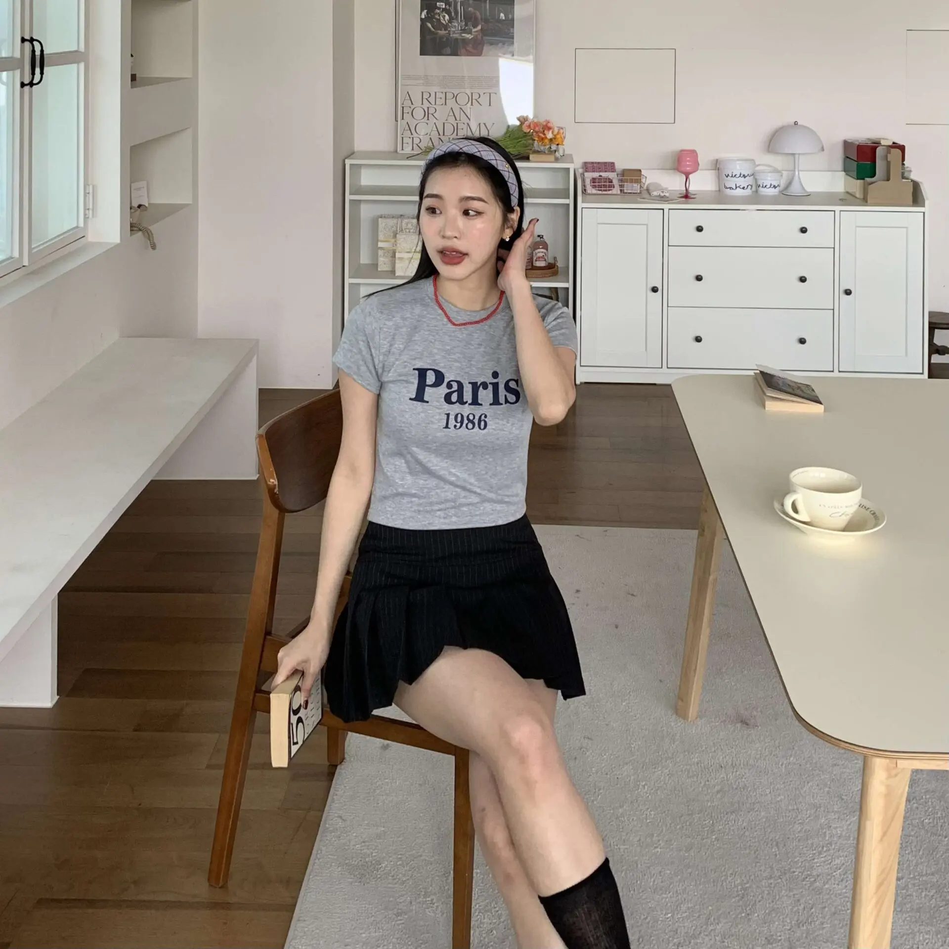 Paris好身材字母合身T (灰)
