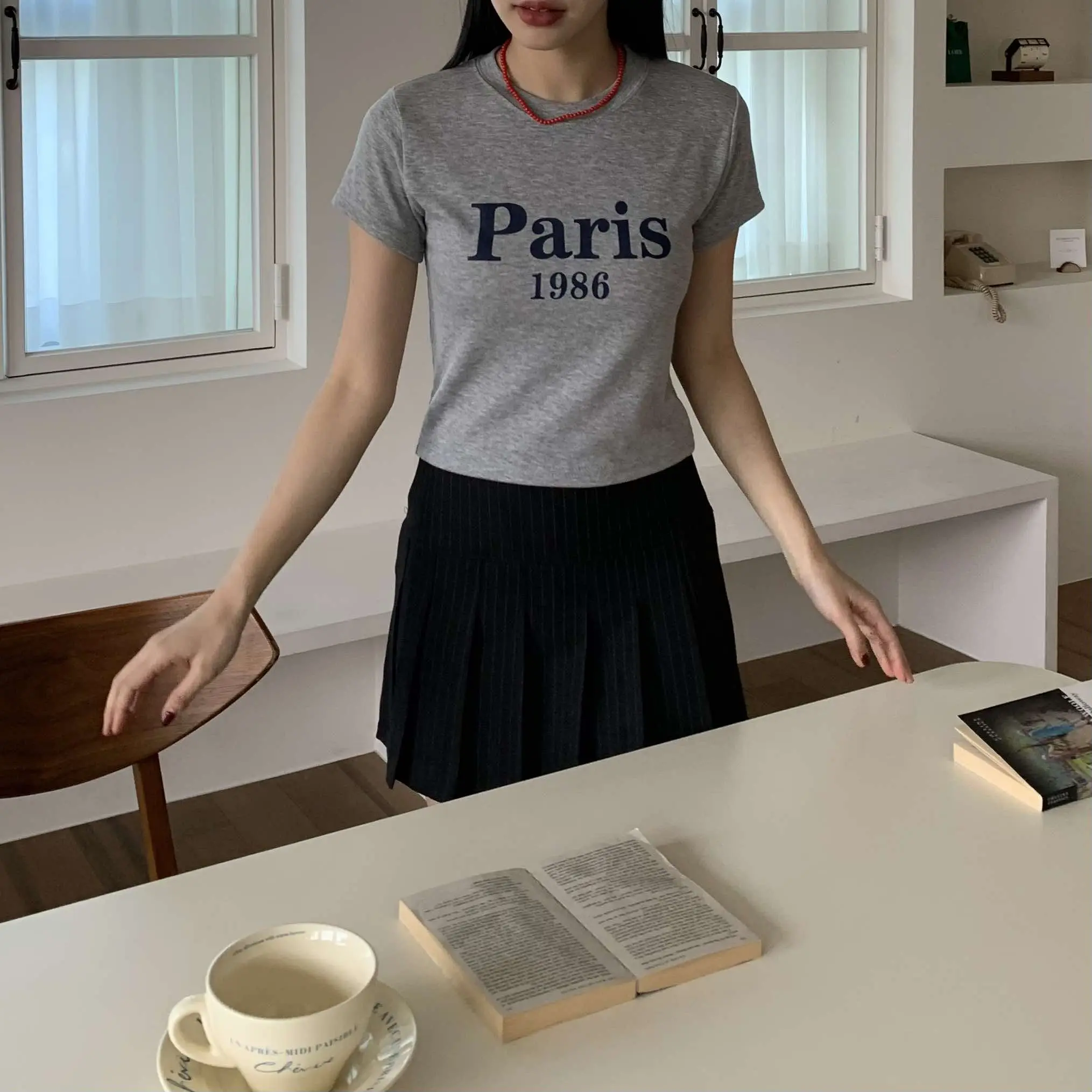 Paris好身材字母合身T (灰)