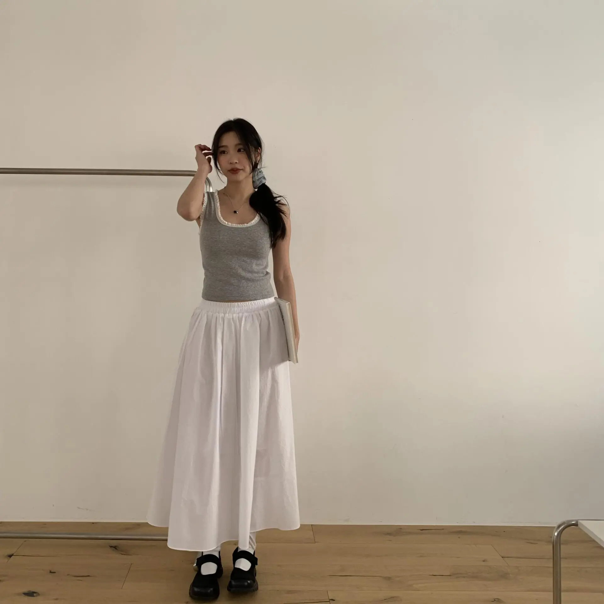 487501087_1193745728794399_528881236630785693_n 濟州島寶藏長裙 (白)