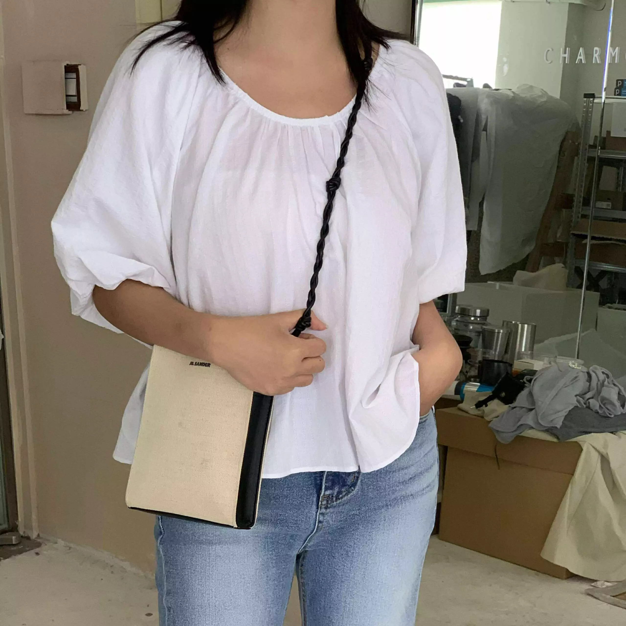 歐膩散狀澎袖上衣 (白)