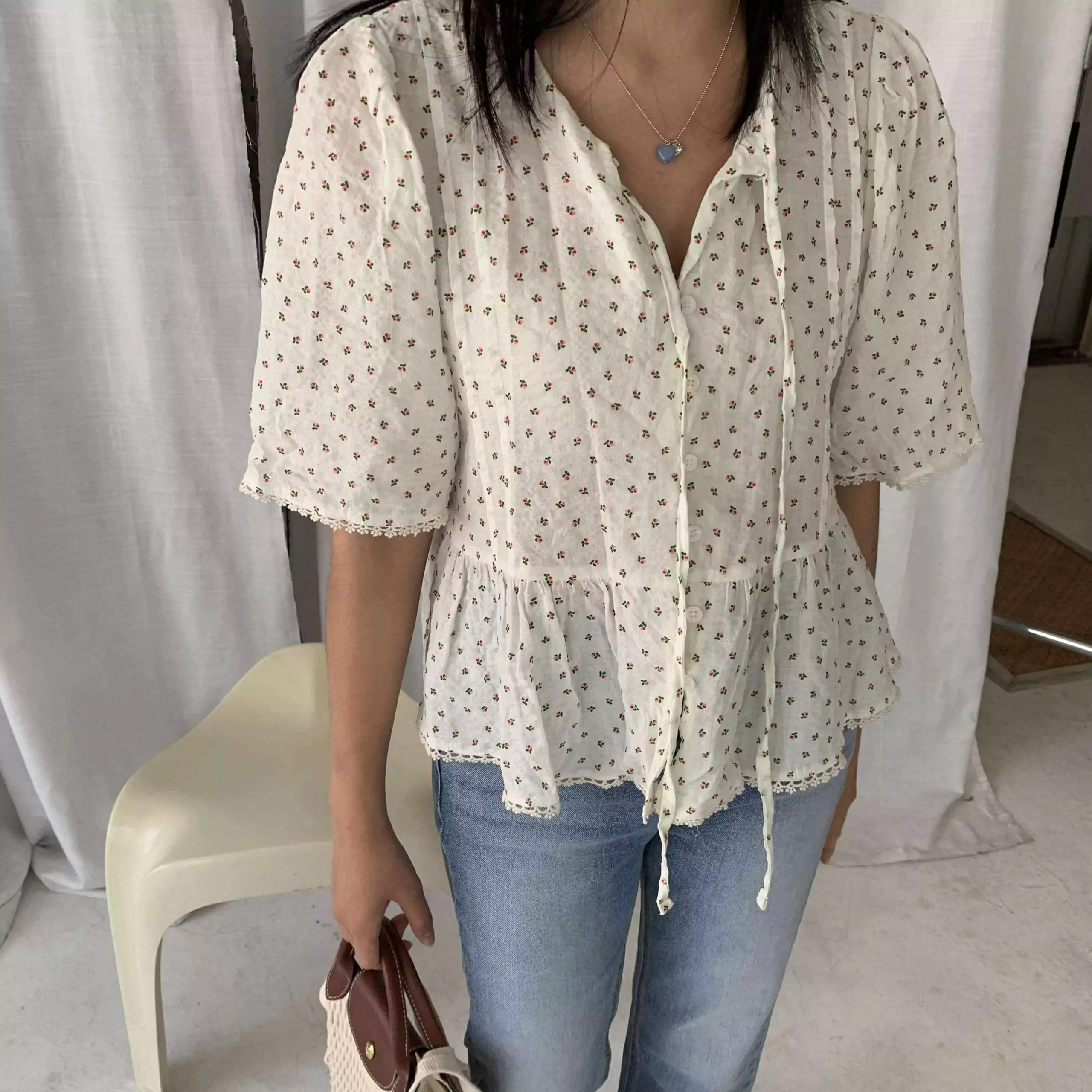 夏天的風小花造型上衣