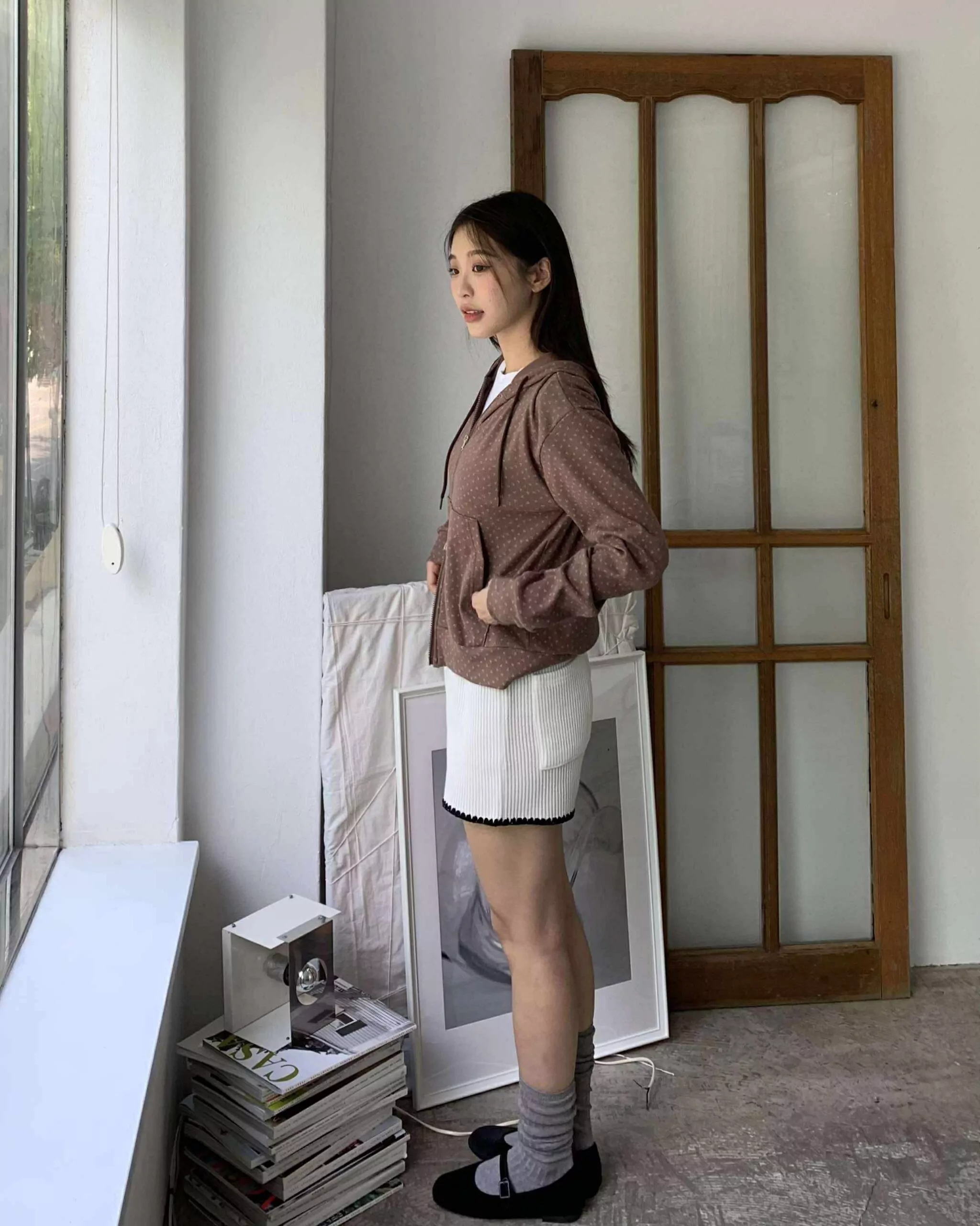 未知的首爾花朵連帽外套 (咖)