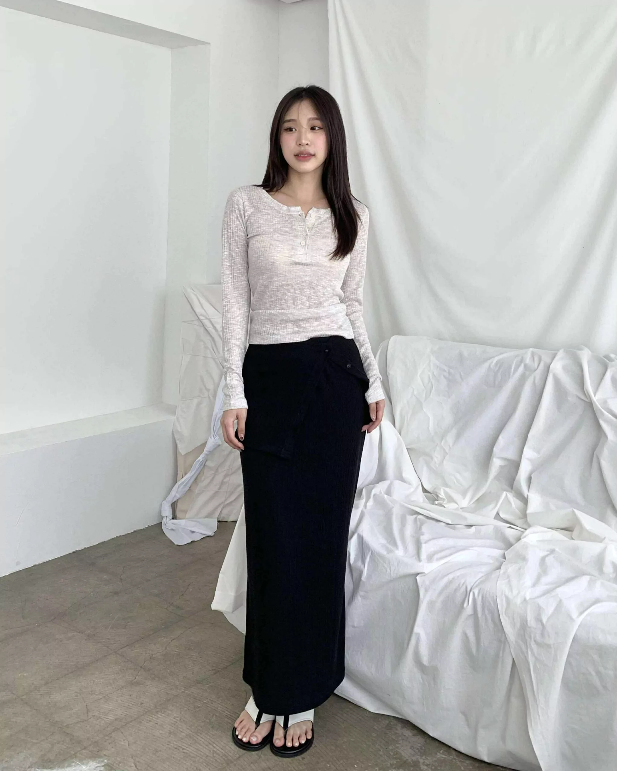 Jennie小性感日常排扣上衣 (杏)