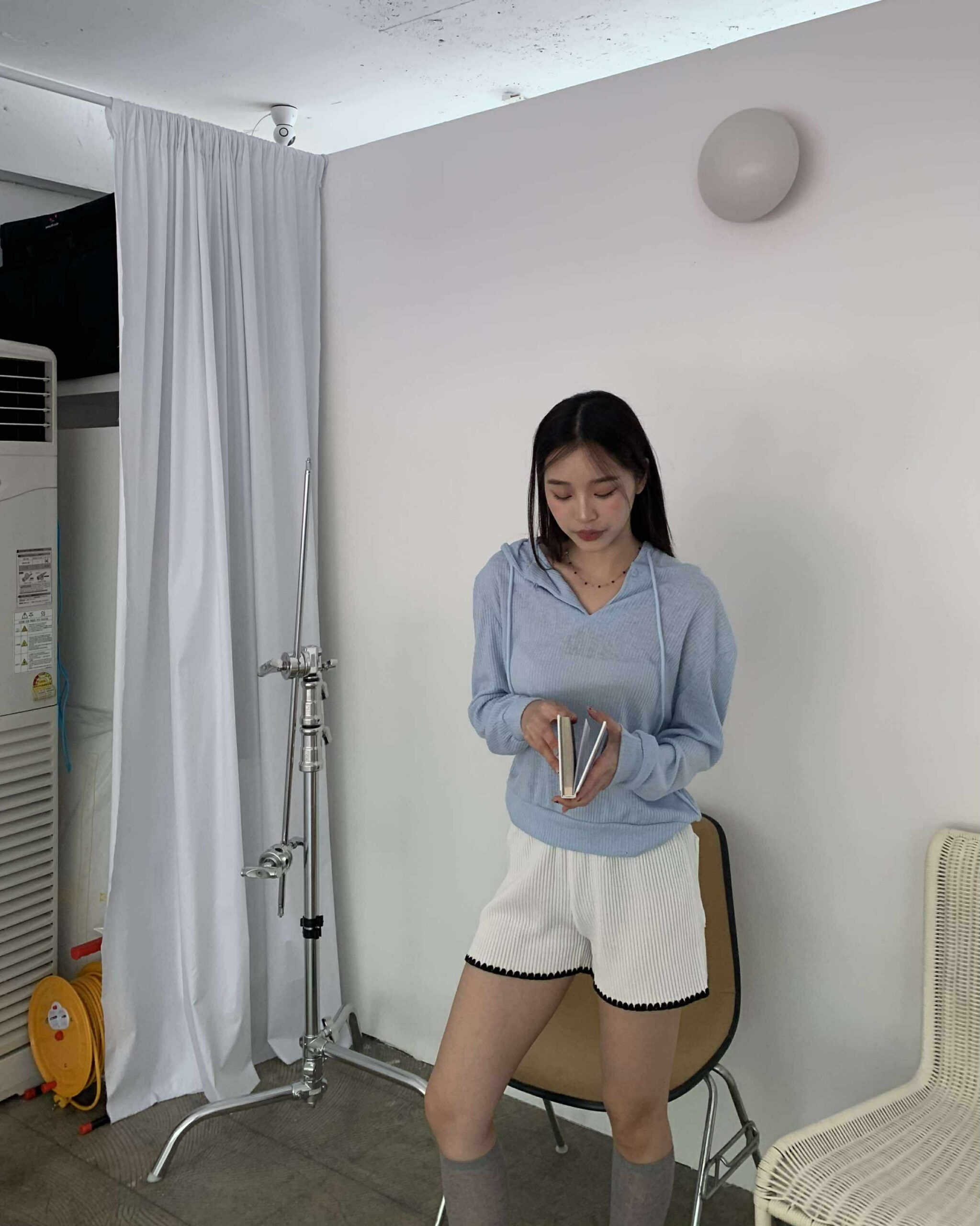 回頭率100%連帽針織上衣 (藍)