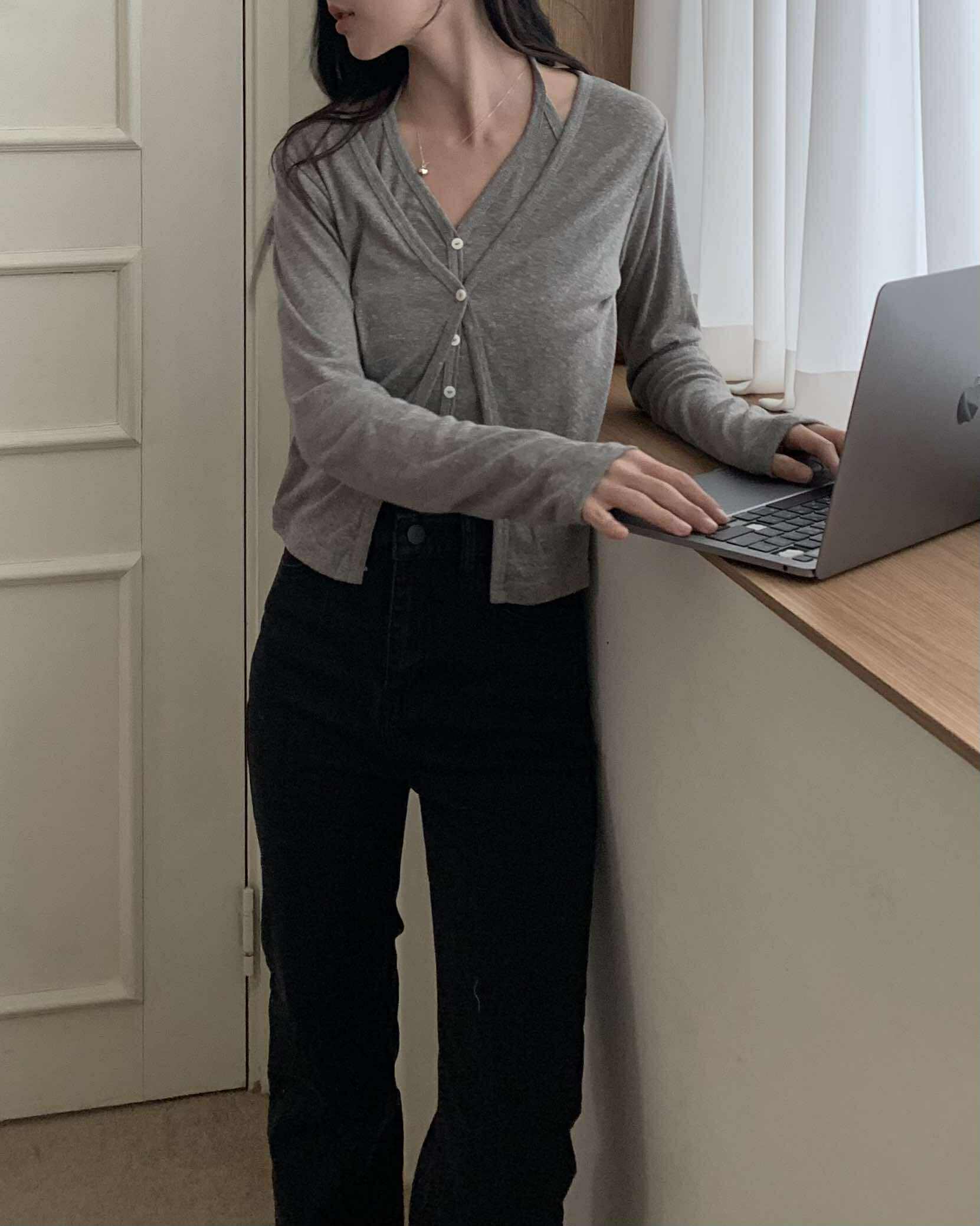 韓網款繞頸層次造型上衣 (灰)