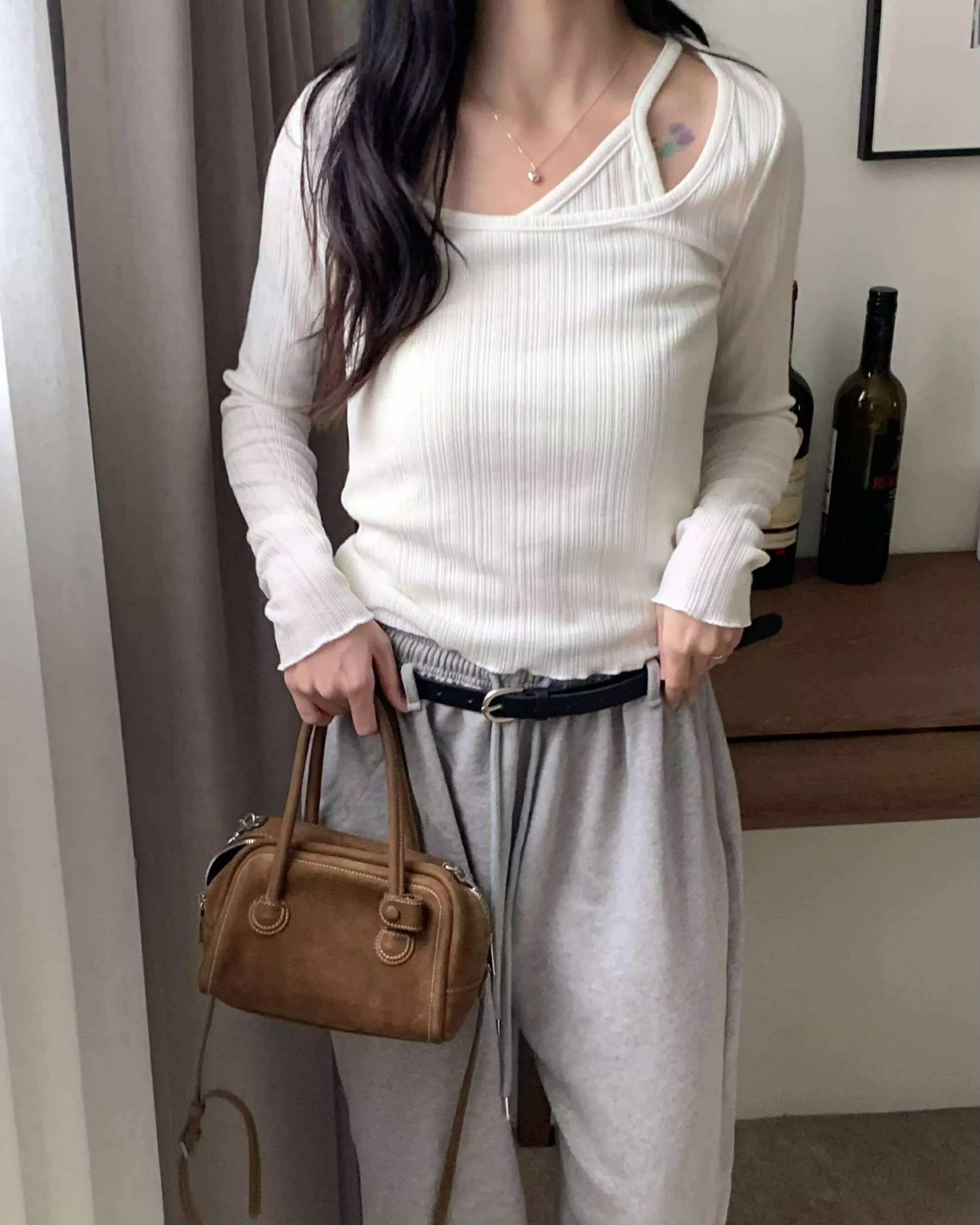 小性感坑條疊穿針織上衣 (白)