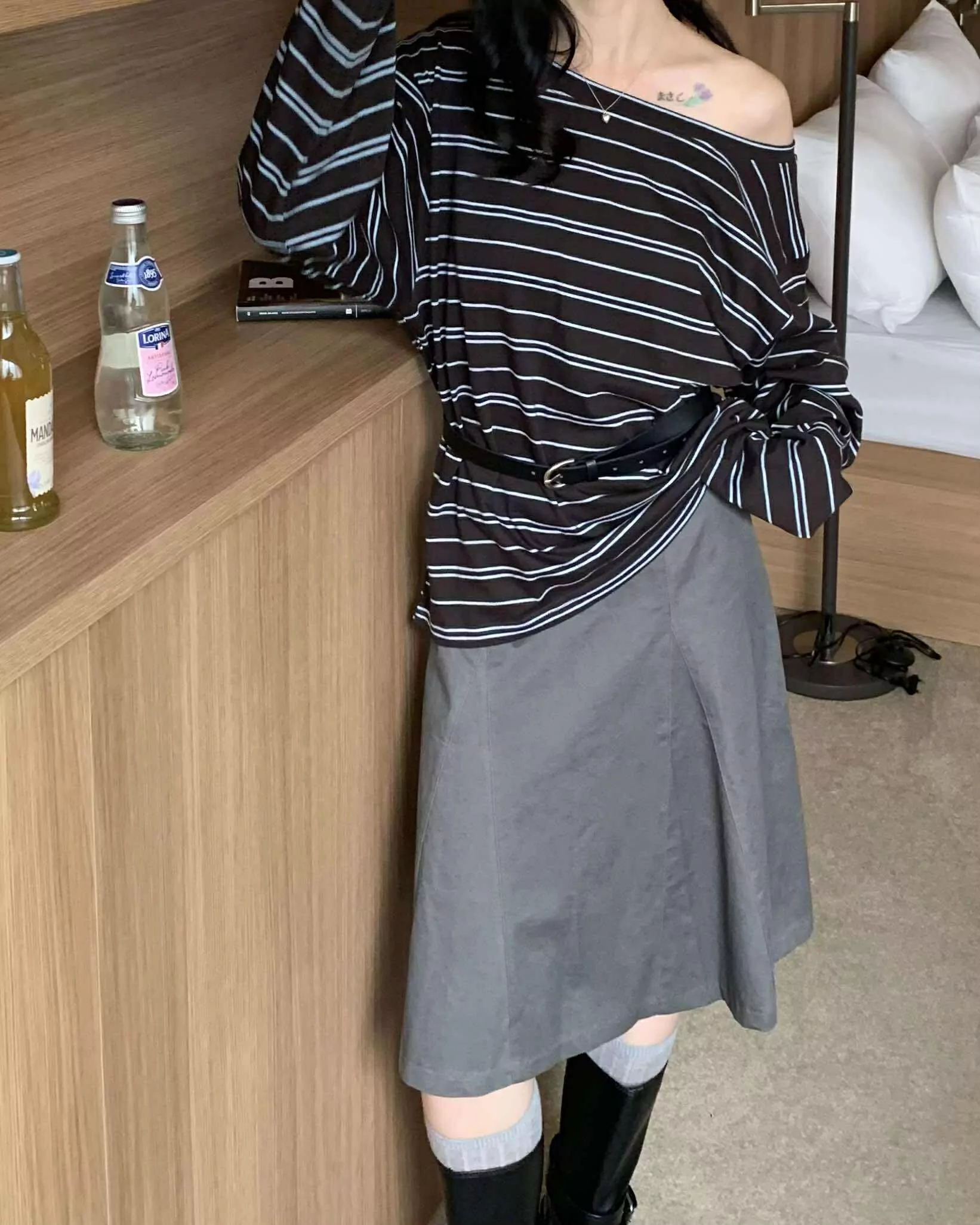 漢南洞隨性大領條紋上衣