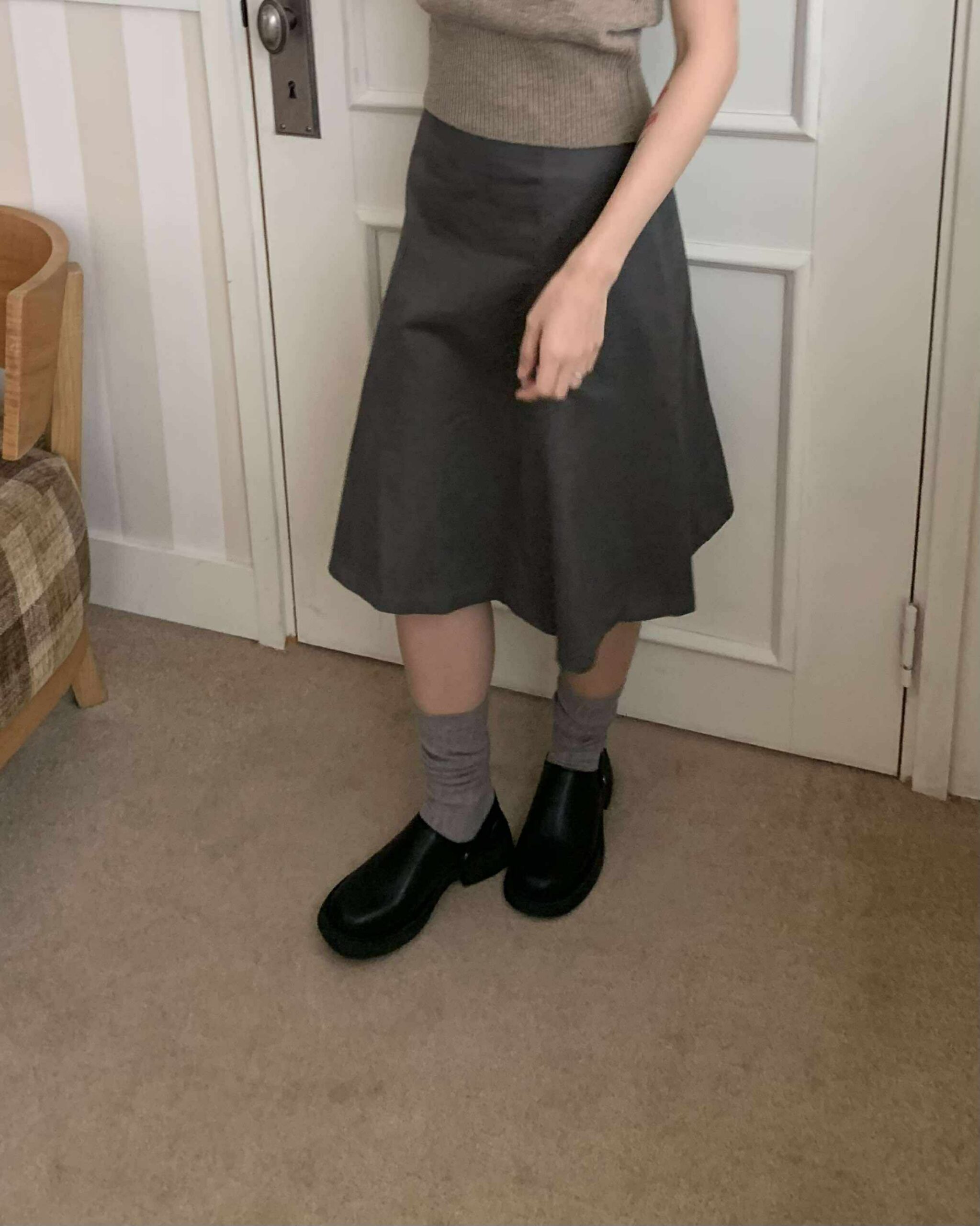 部落客時髦及膝裙 (深灰)