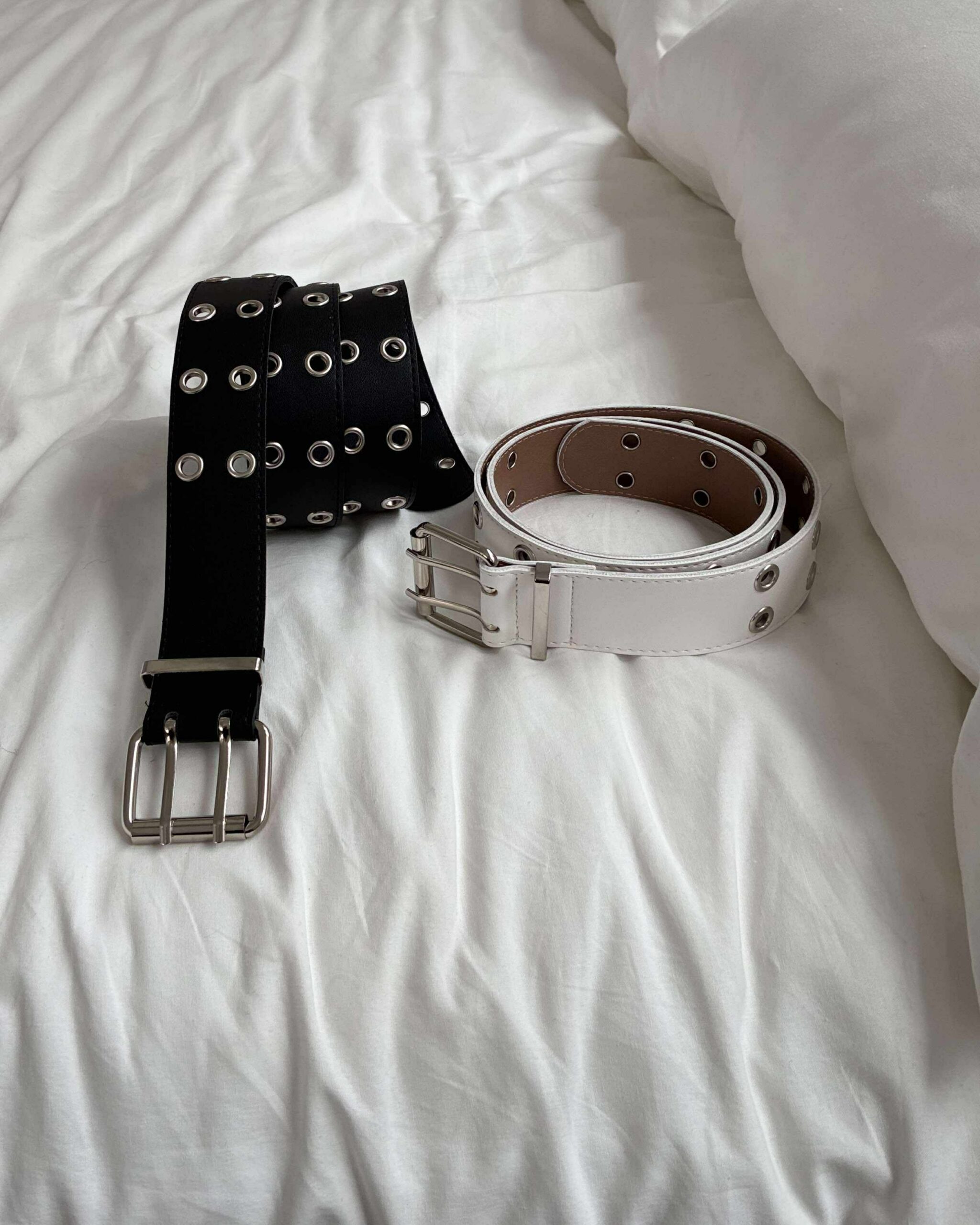 541249885_1114993024165294_6899857708030156643_n 搭配必備~個性雙孔寬皮帶 (2色)