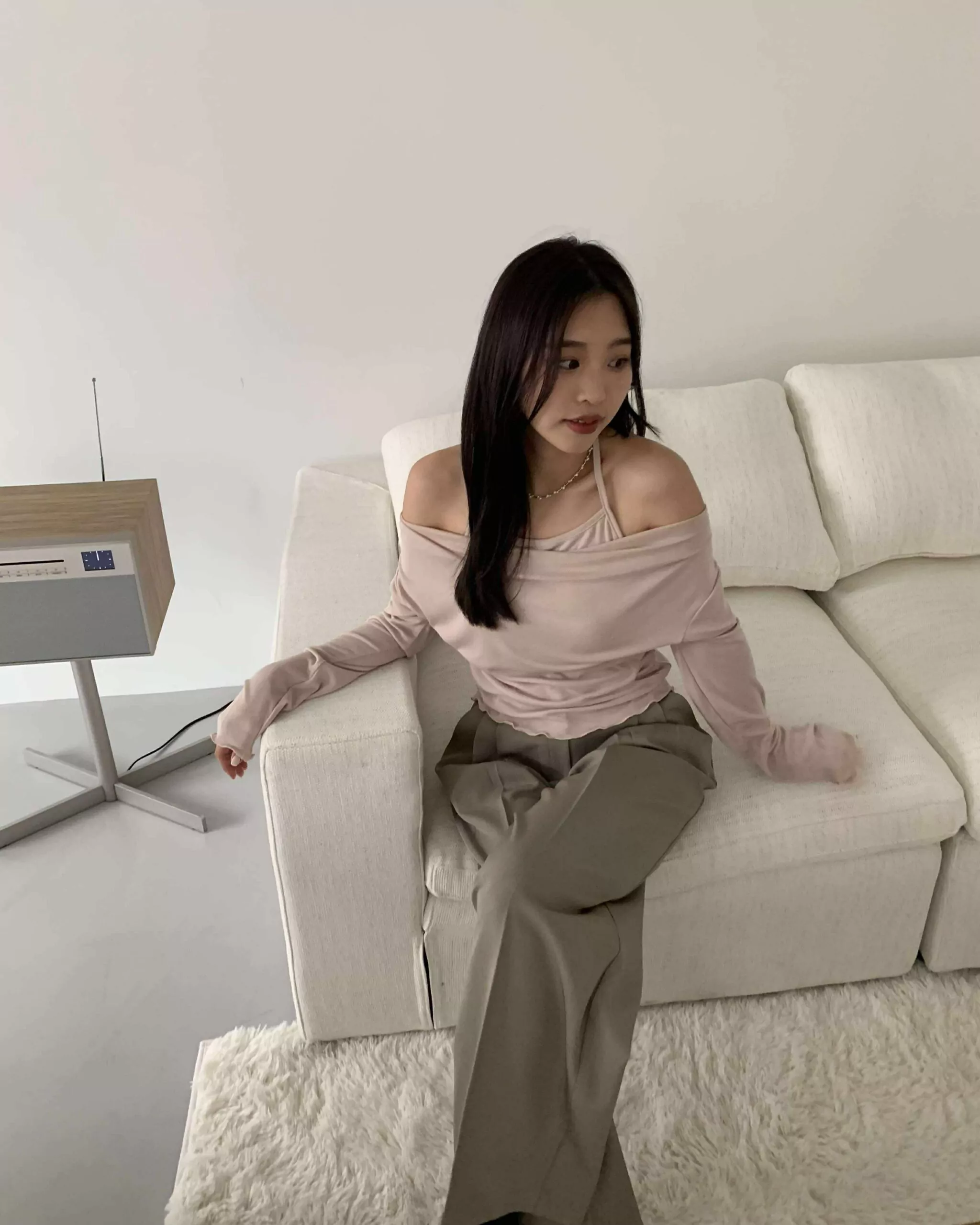 小性感繞頸層次上衣 (杏)