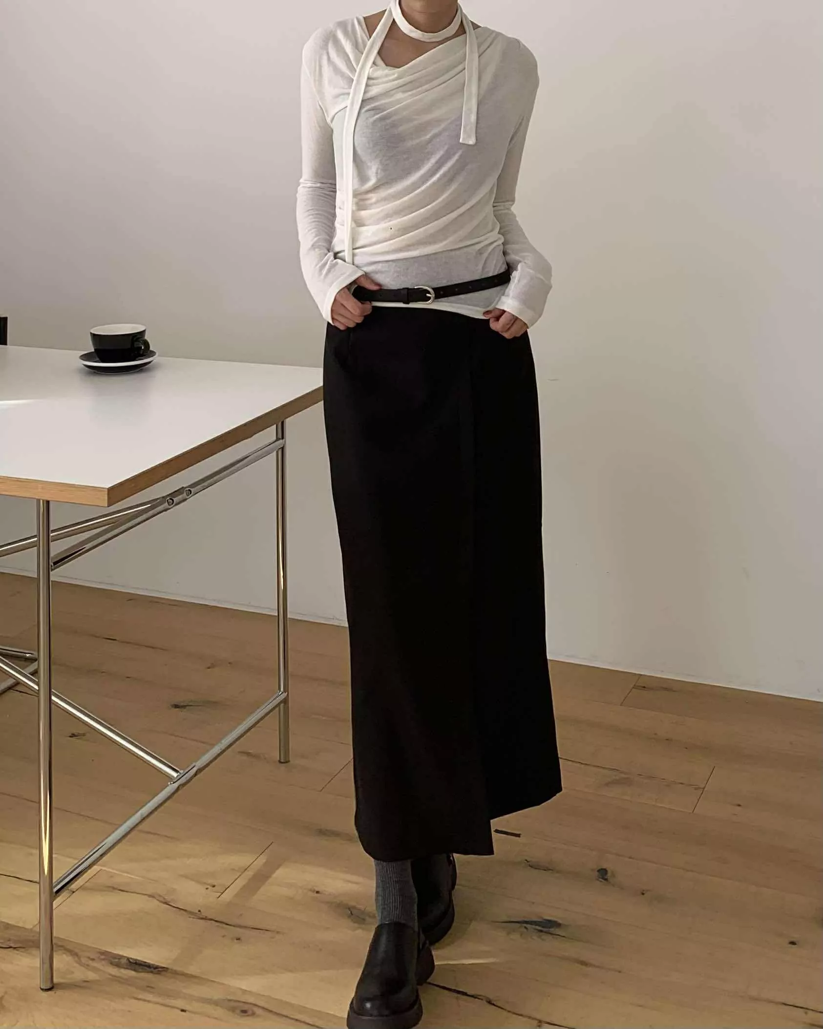 574753198_1870329087218739_1065220748179097905_n 時髦毛呢開衩西裙 (黑)