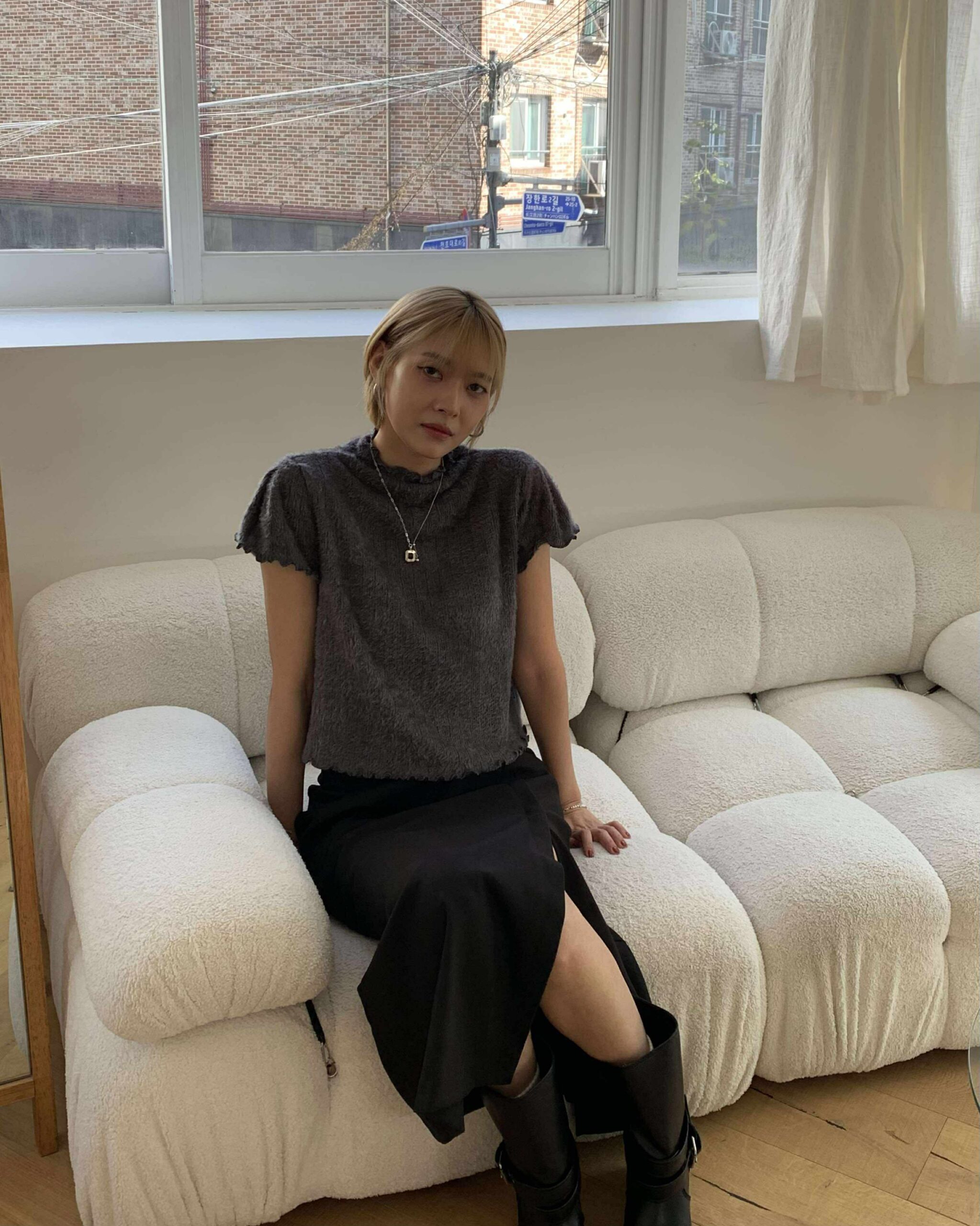 時髦毛呢開衩西裙 (黑)