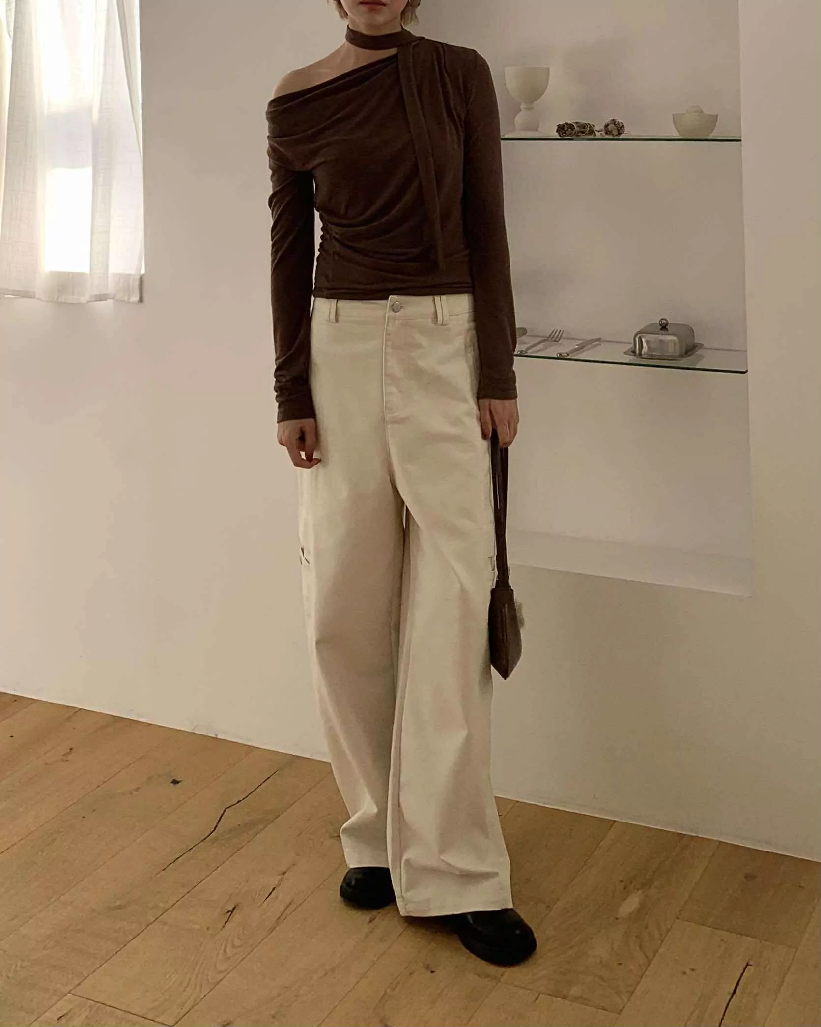 576181687_1398665108347327_4294614734086781967_n 個性挺版口袋寬褲 (米白)