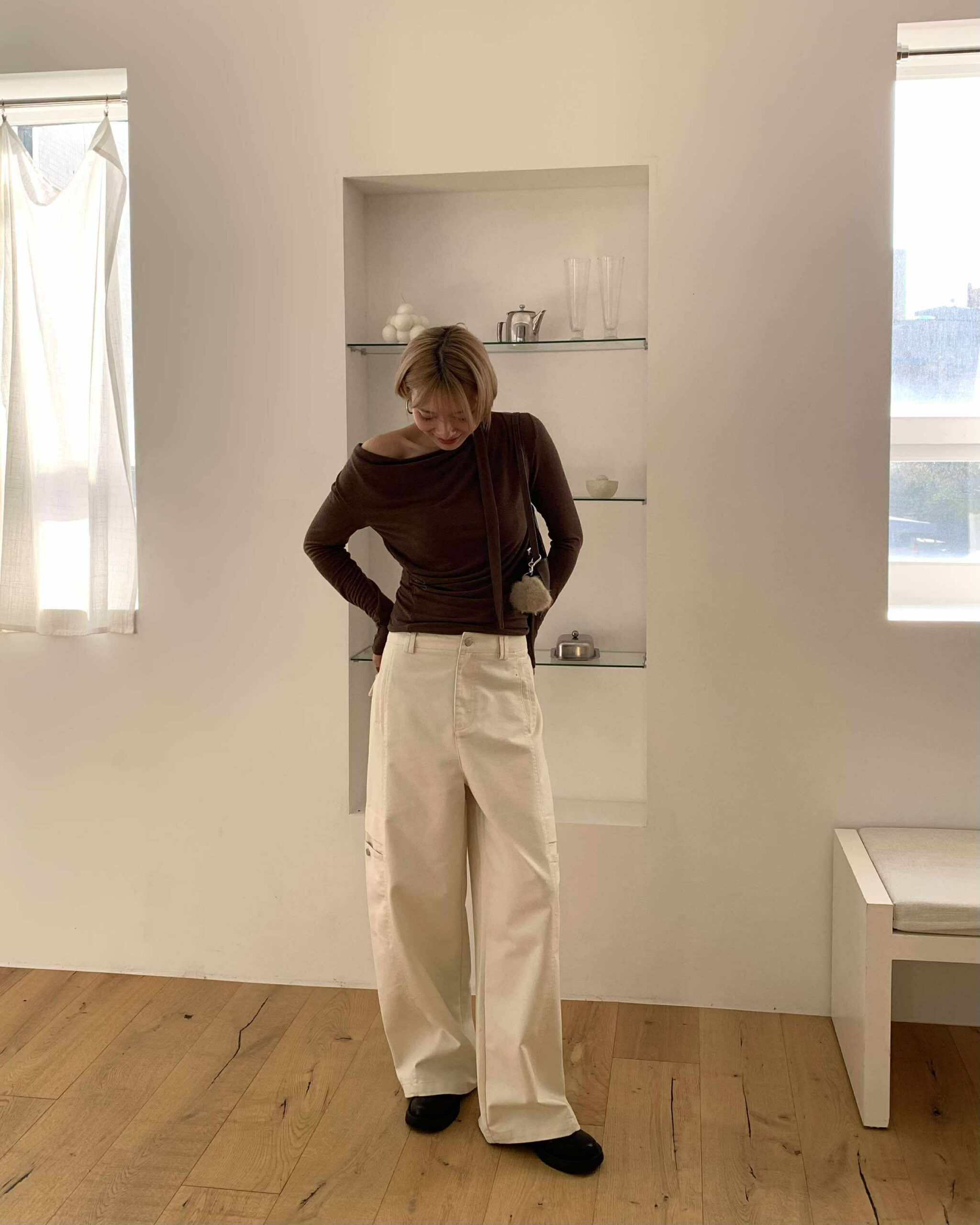 Bella綁繩造型上衣 (咖)