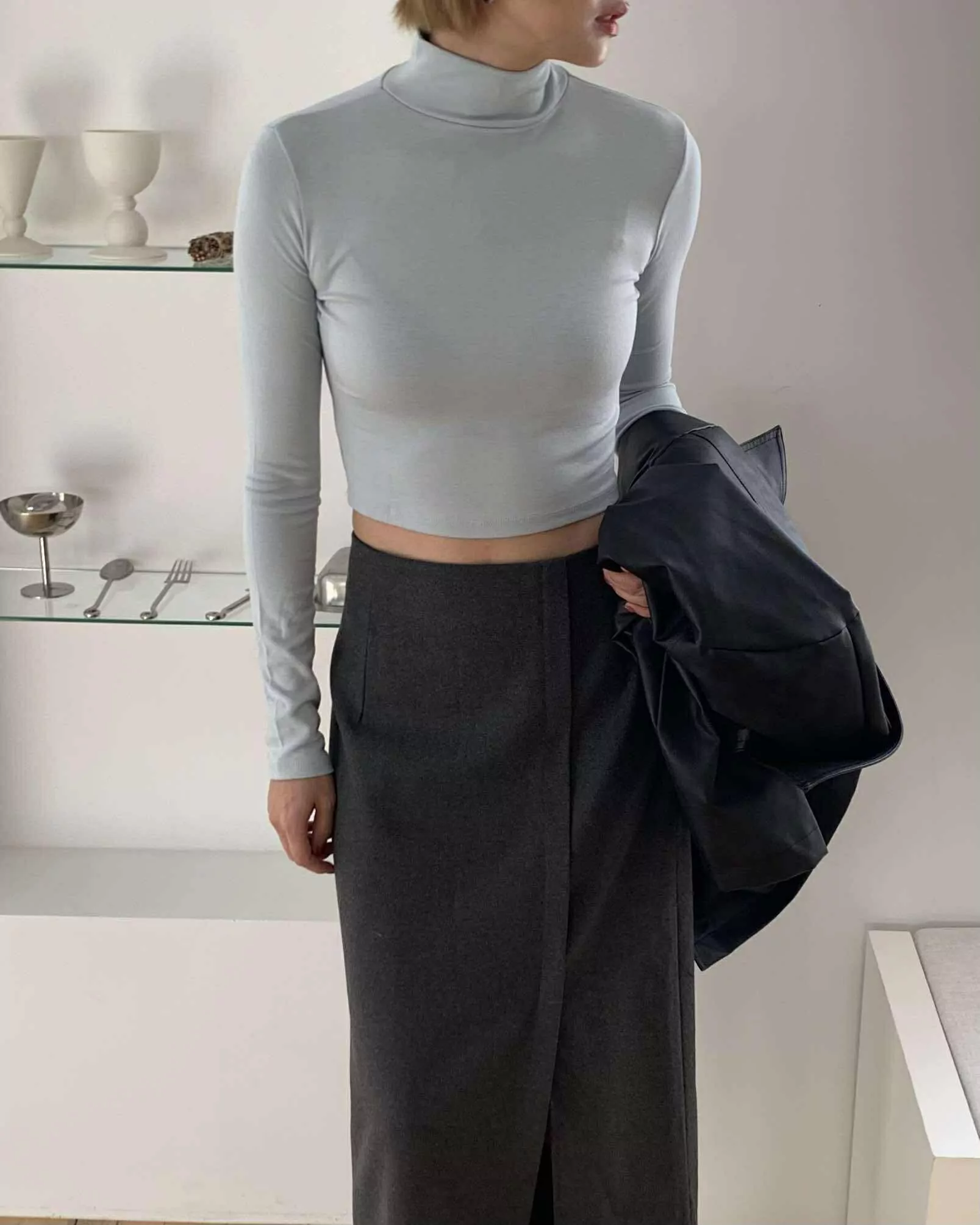 577243575_1545248900224550_8062127721580712908_n 好身材小立領上衣 (藍)