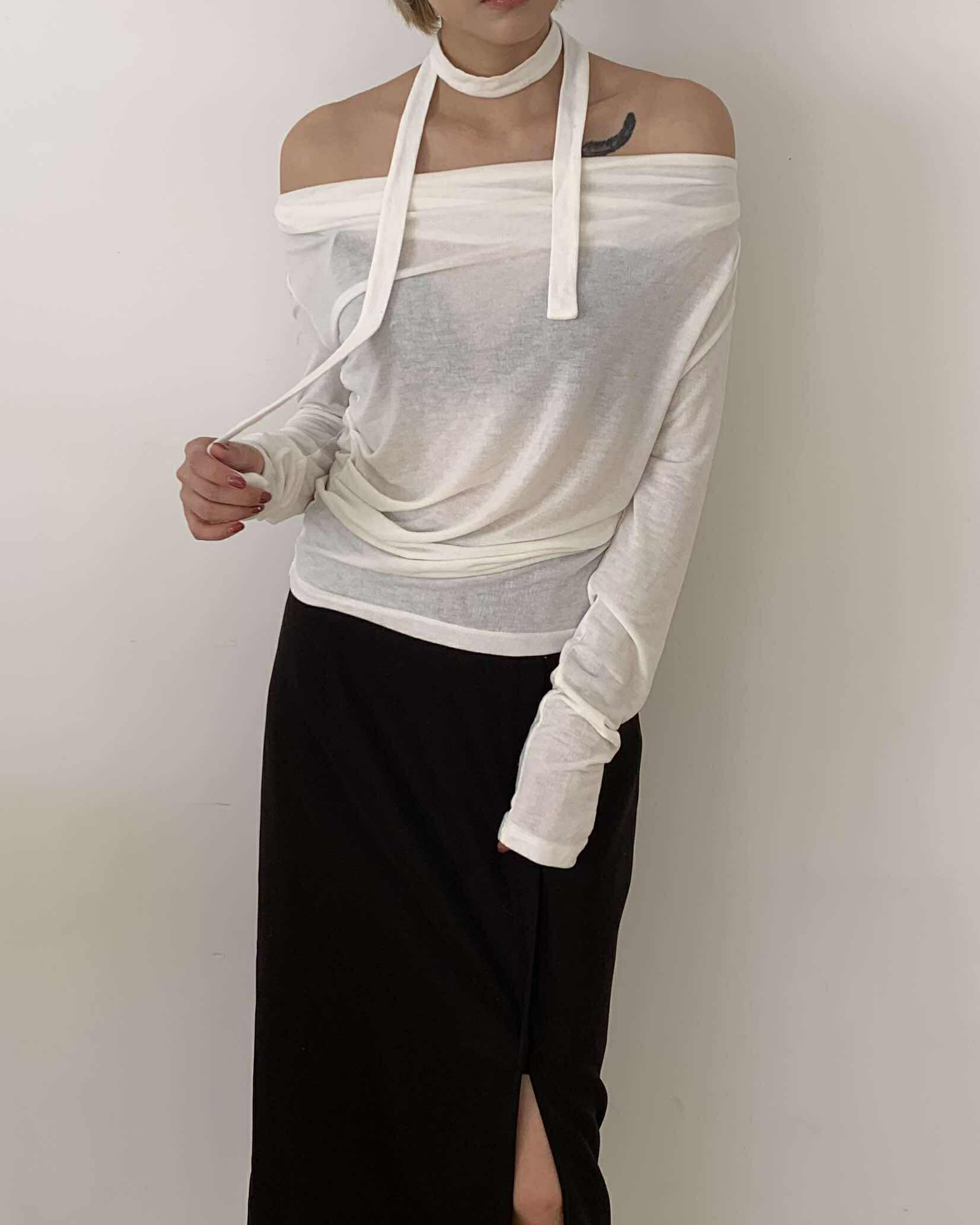 577626851_1161201412873119_872684652901712475_n Bella綁繩造型上衣 (白)