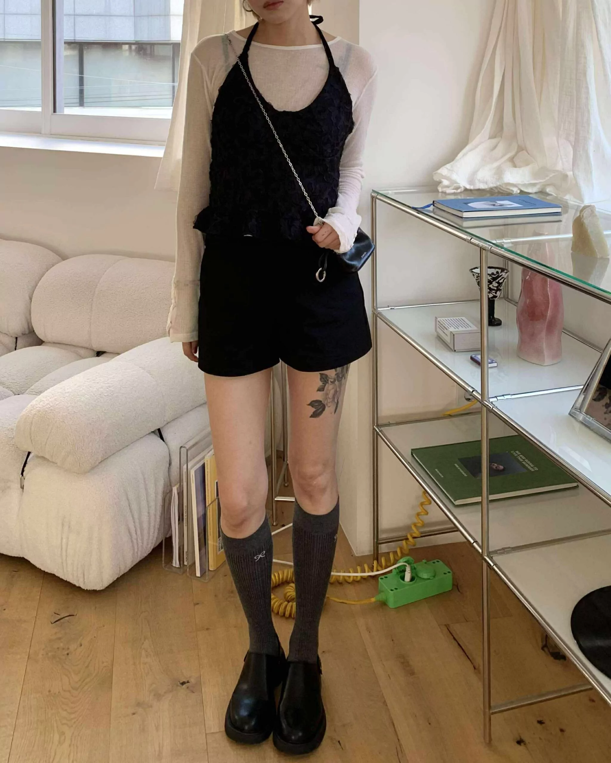 578530014_1186516283618217_2878295039221625821_n 質感斜紋基礎短褲 (黑)