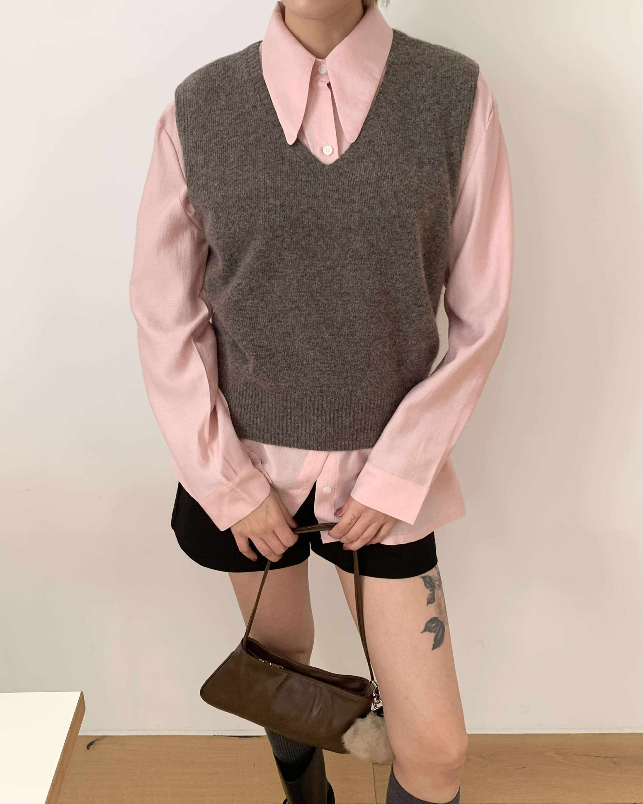 尖尖領造型襯衫 (粉)