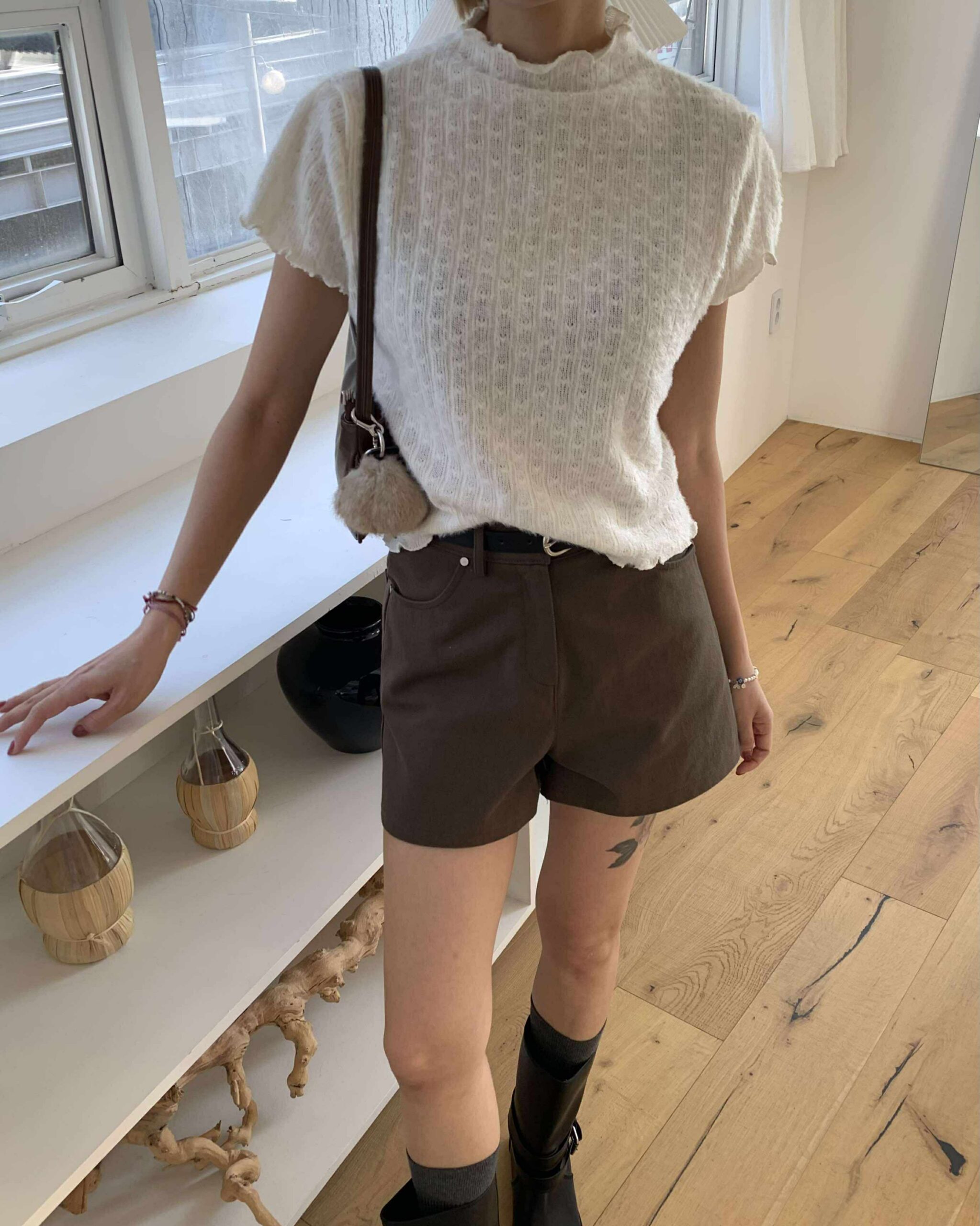 娜妍毛海感捲邊短袖上衣 (白)