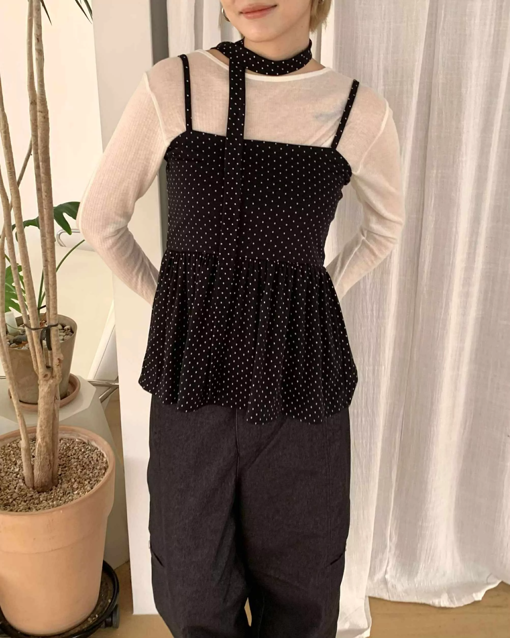 582015886_1560230731822937_6377874627711148294_n 年末點點造型背心 (黑)