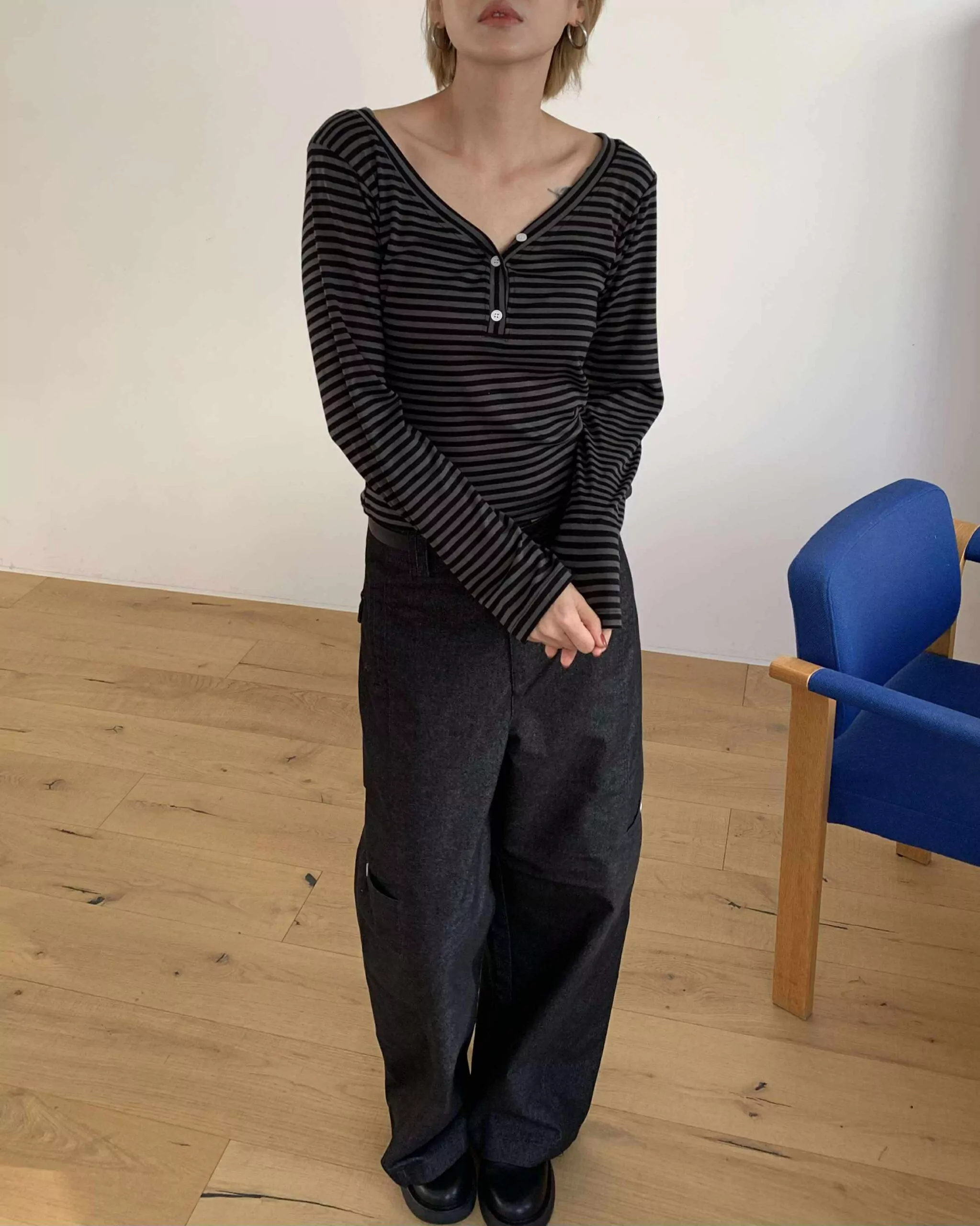 時髦條文Ｖ領上衣 (黑)