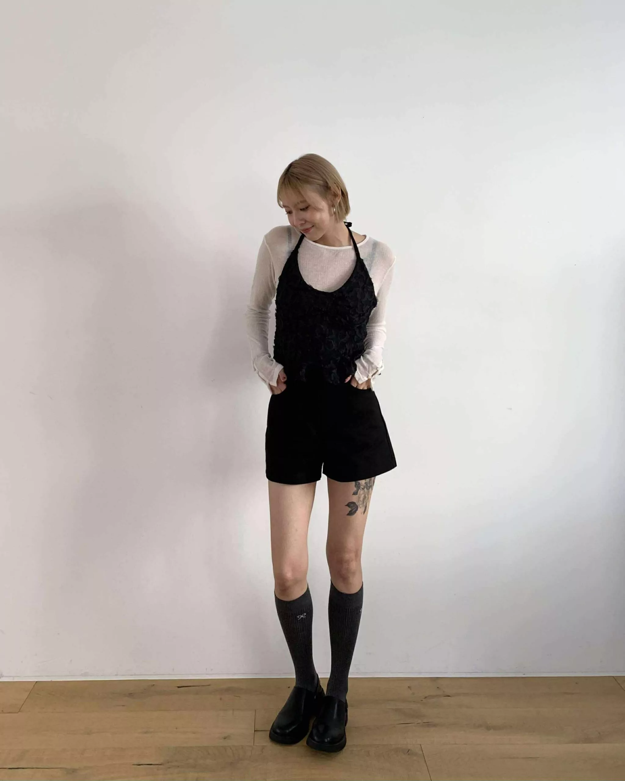 立體花朵小華麗背心 (黑)