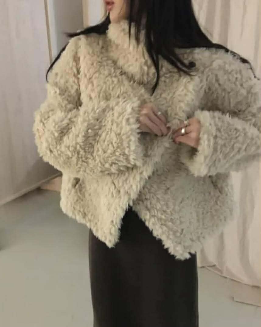 已經太美了！萬中選一毛毛外套