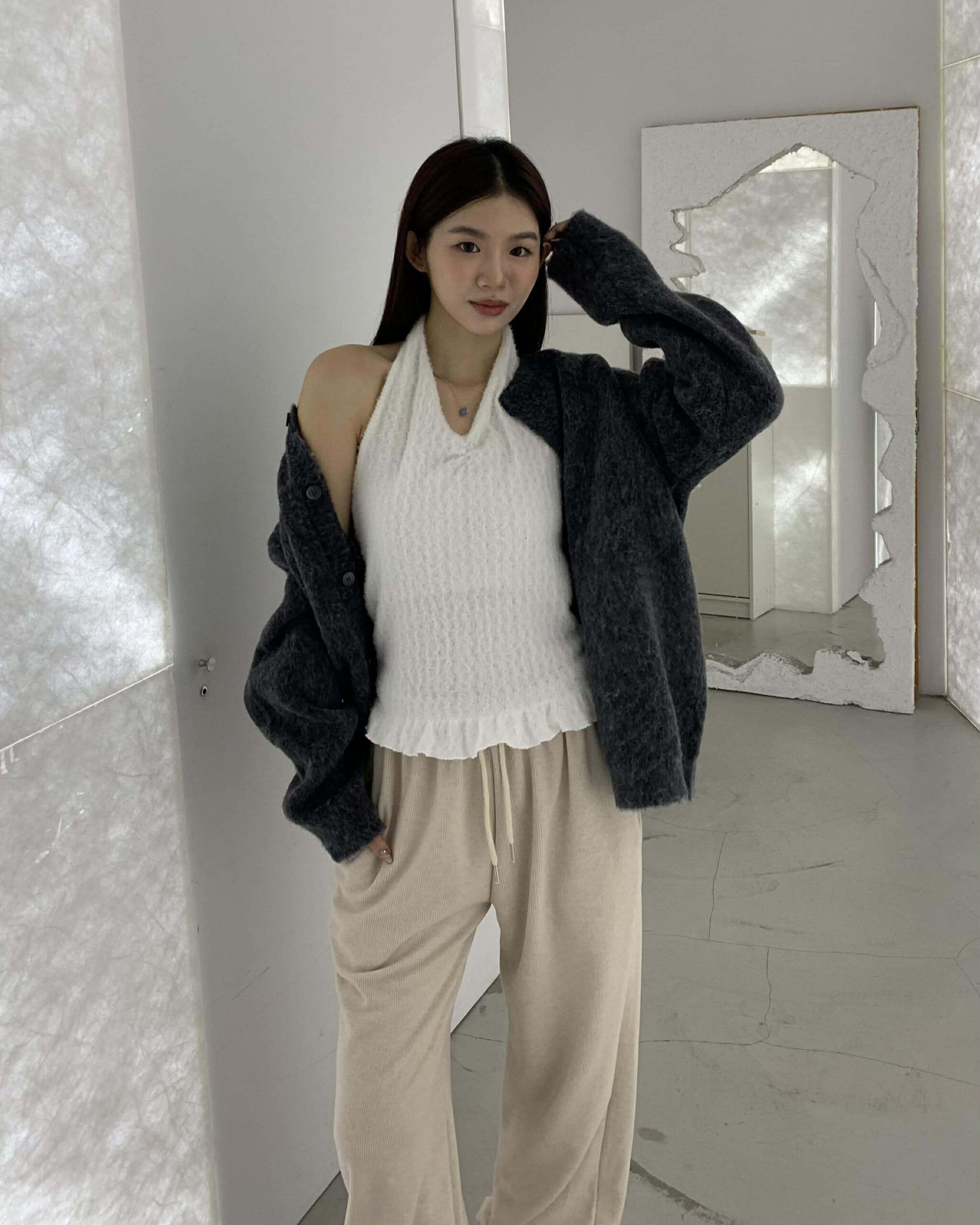 年末毛海繞頸背心 (白)