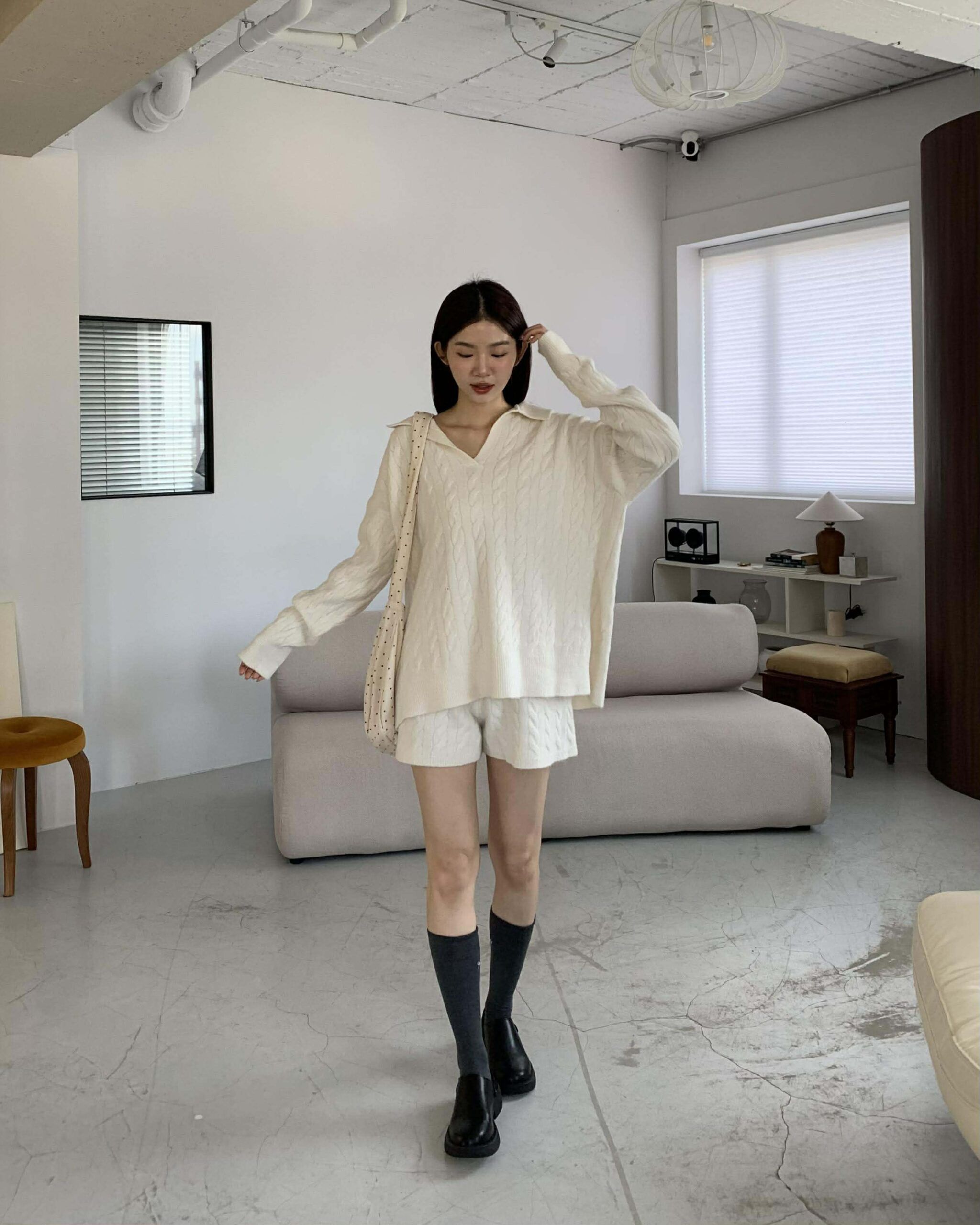 冬日感性翻領麻花套裝 (白)