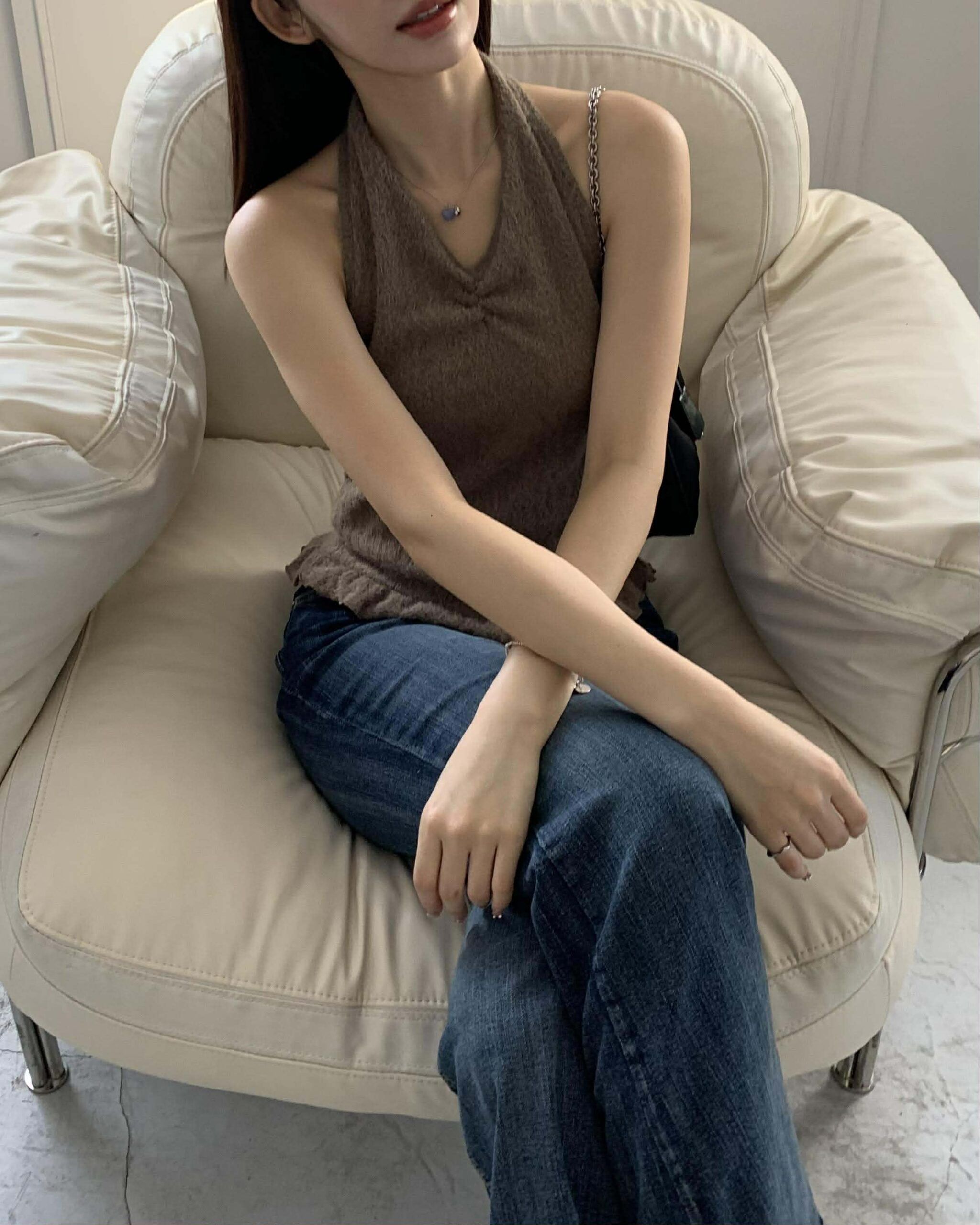 年末毛海繞頸背心 (摩卡)