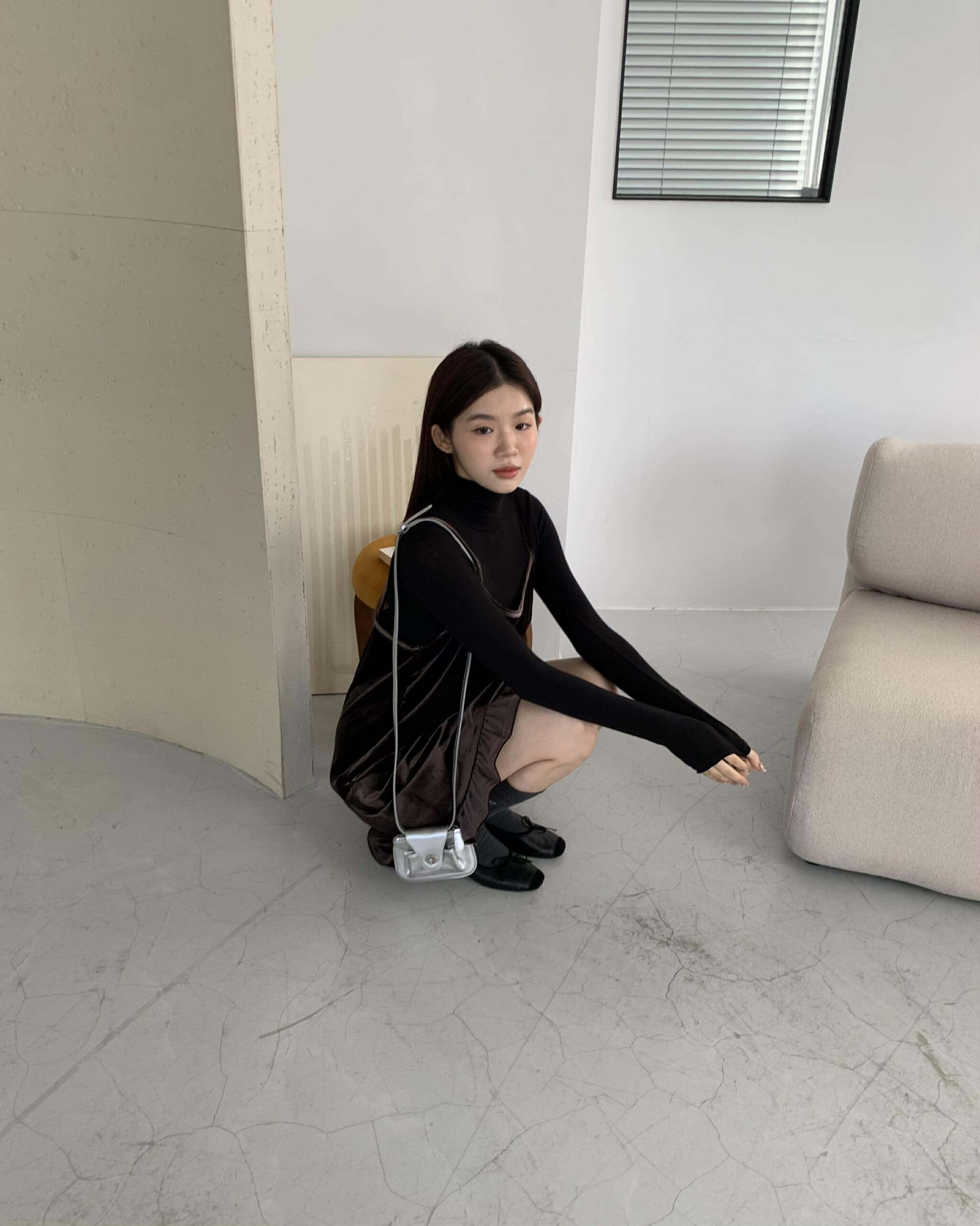 小奢華絨面洋裝 (咖)