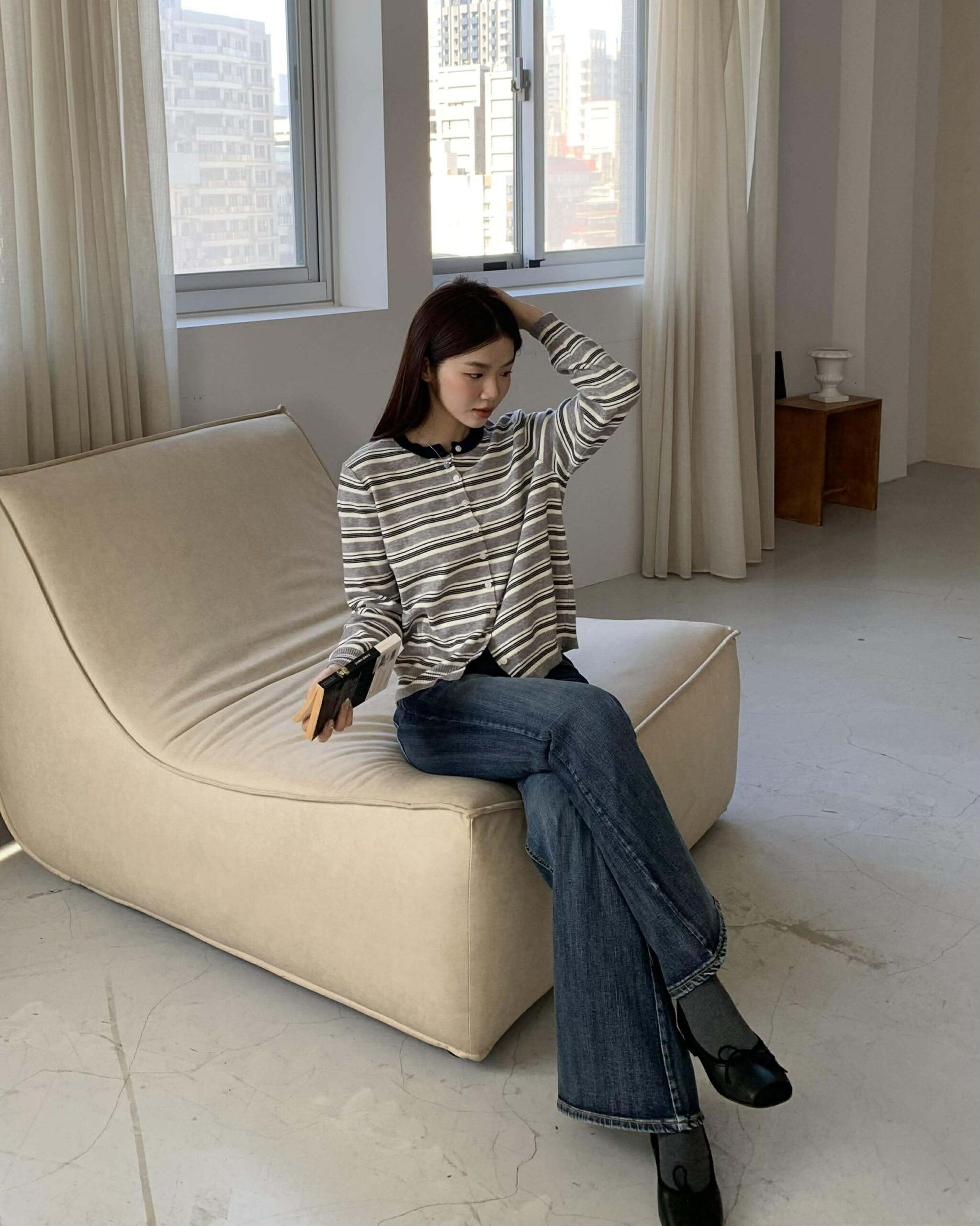 漢南洞條紋排扣針織外套 (黑)