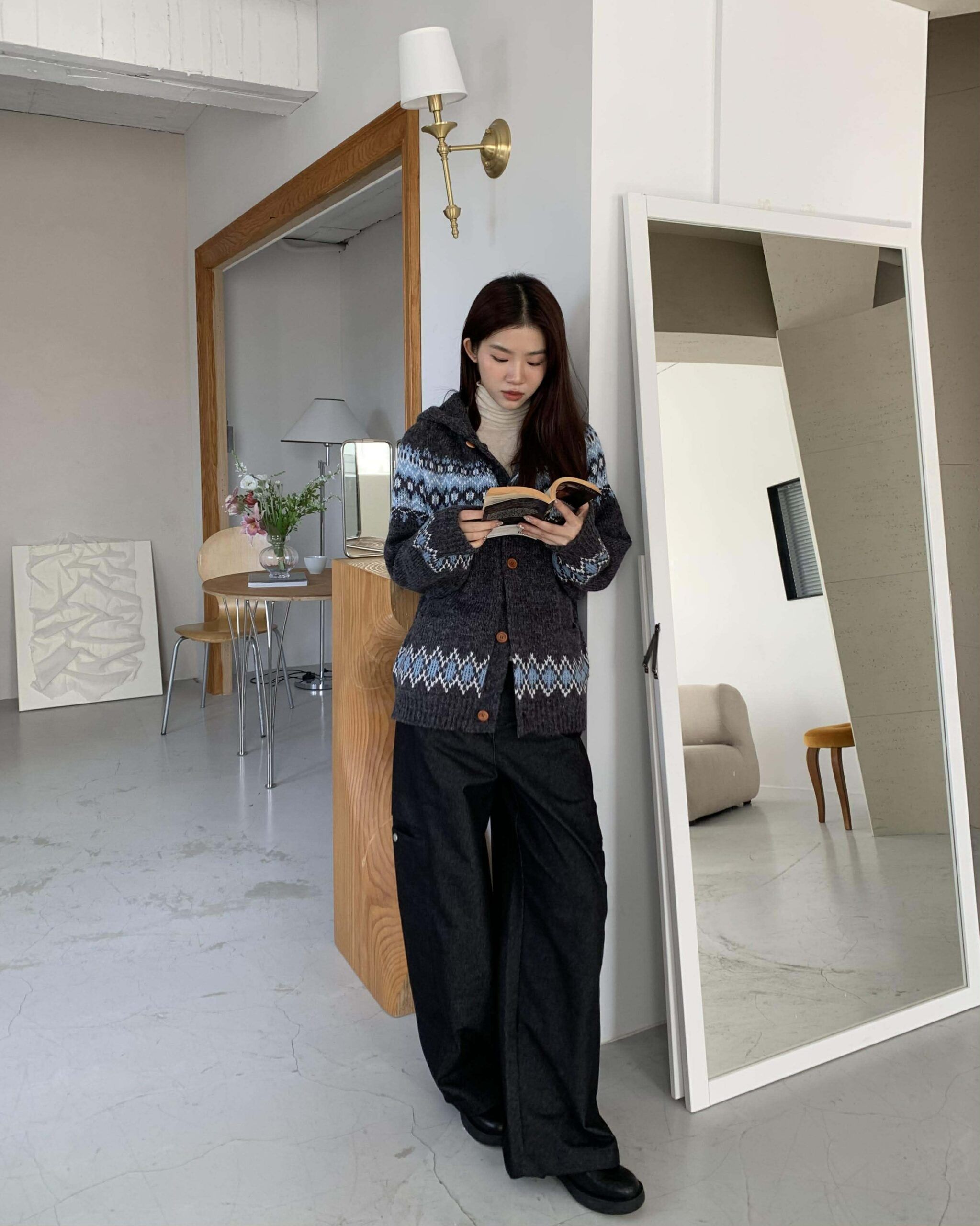 Holiday男女款圖騰外套 (灰)