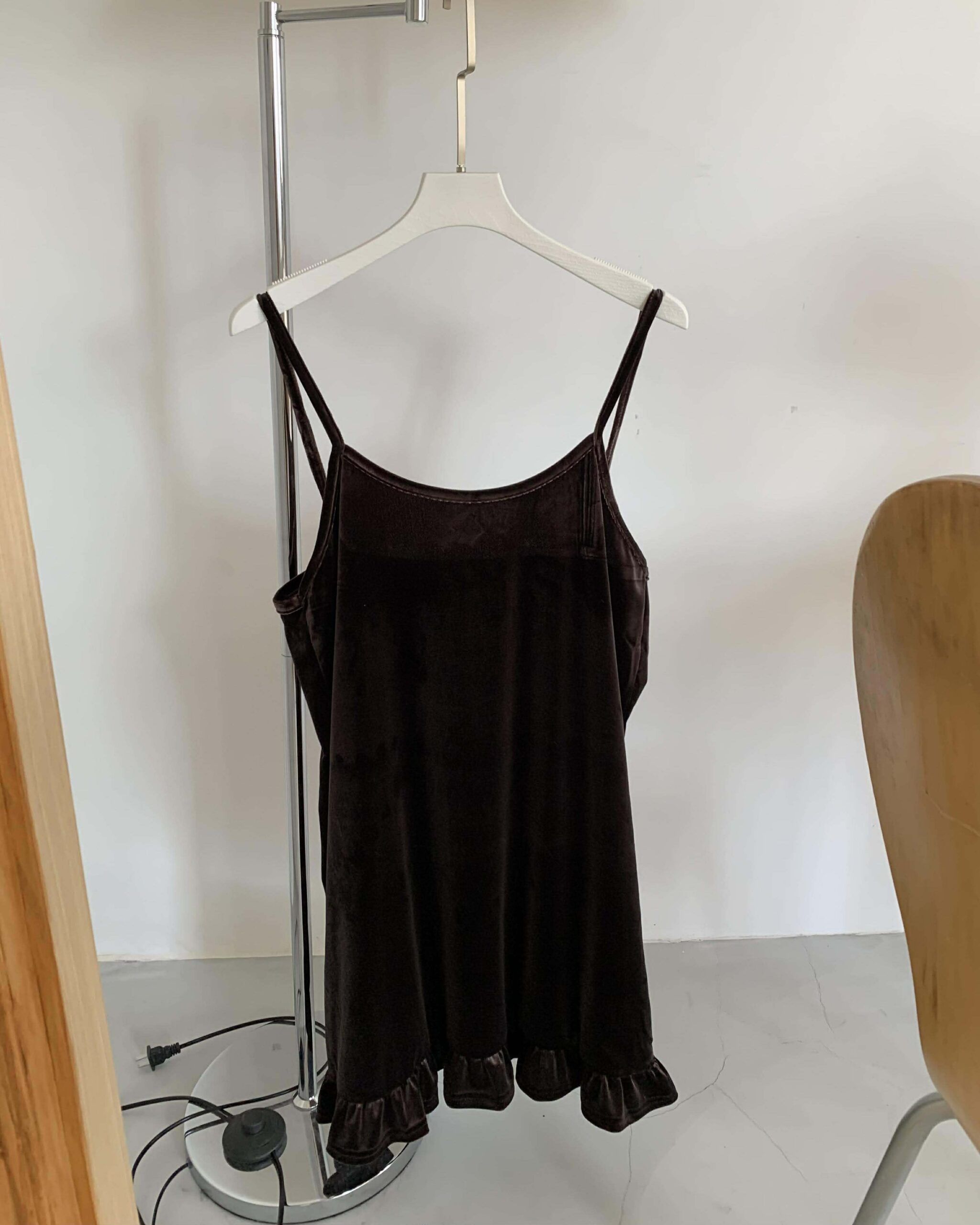 小奢華絨面洋裝 (咖)