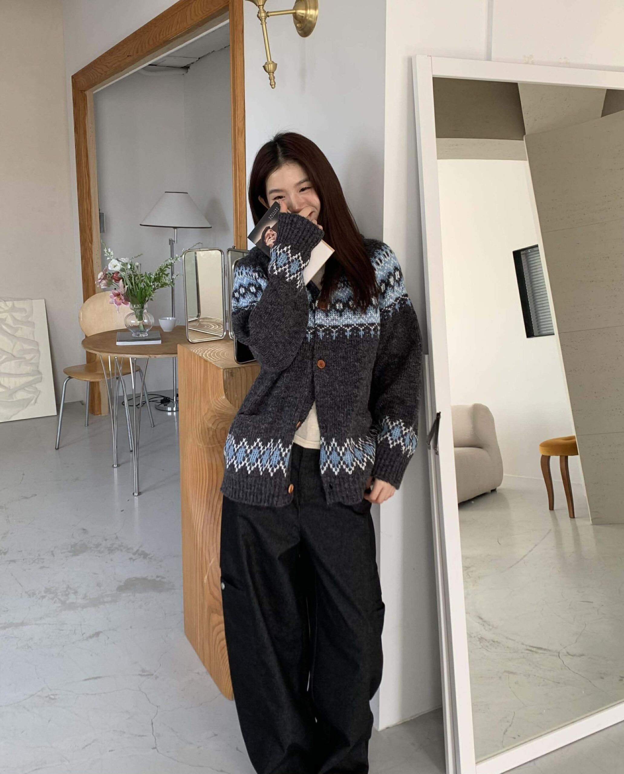 Holiday男女款圖騰外套 (灰)