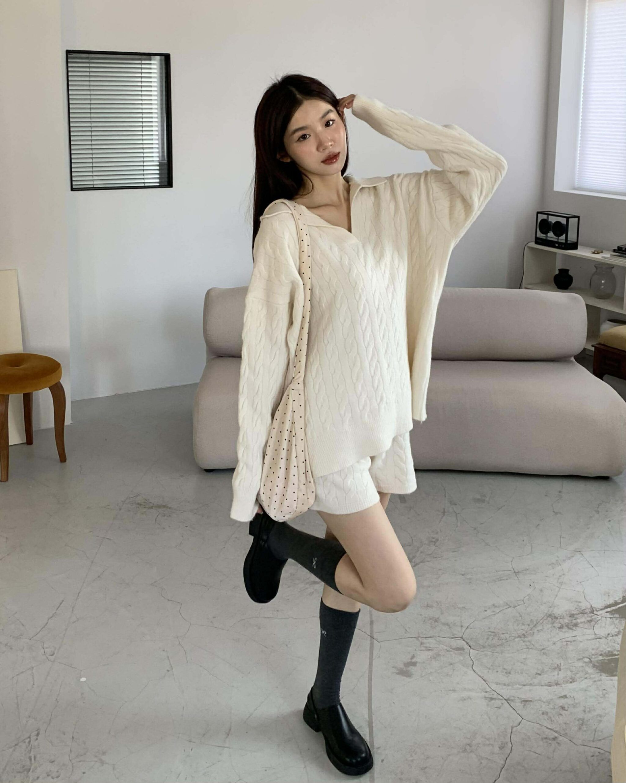 冬日感性翻領麻花套裝 (白)