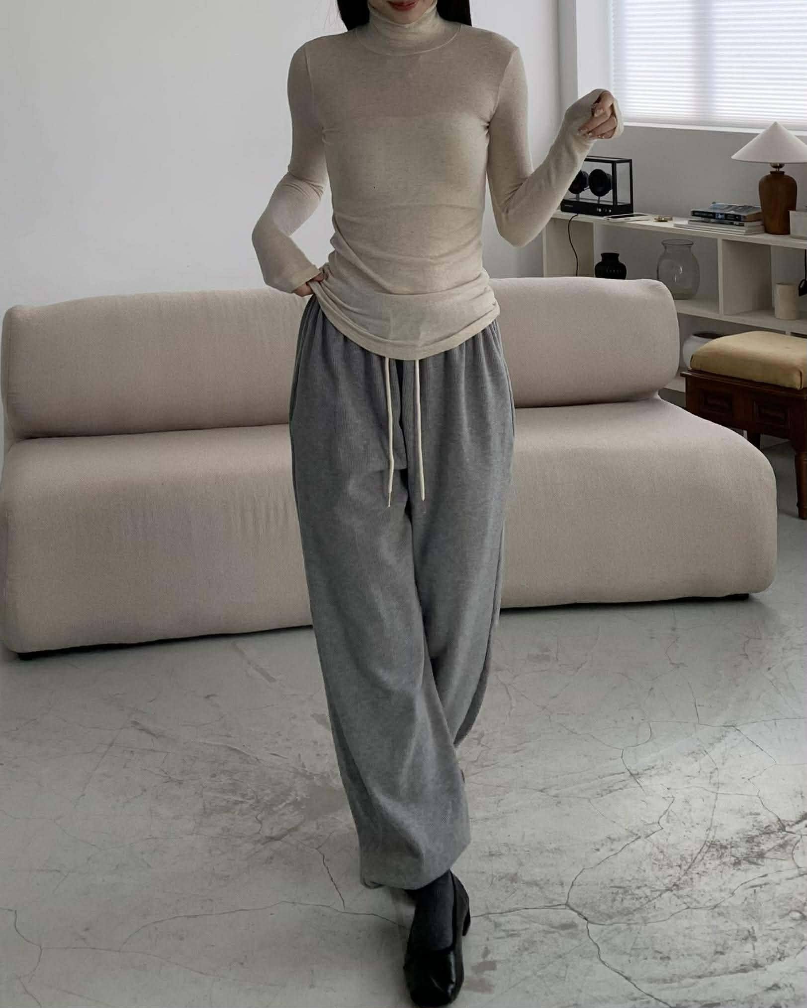 質感壓紋縮口褲 (灰)