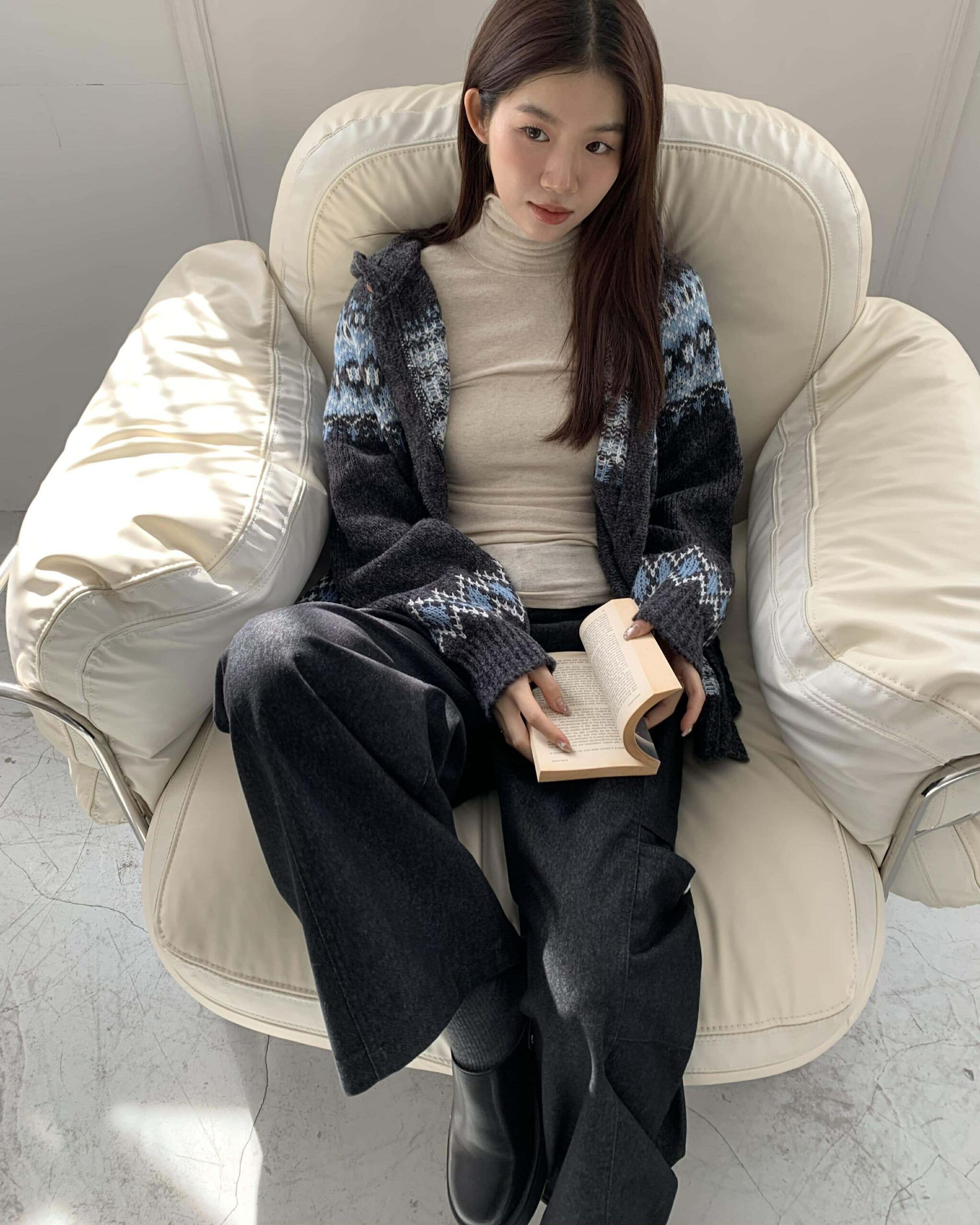 Holiday男女款圖騰外套 (灰)