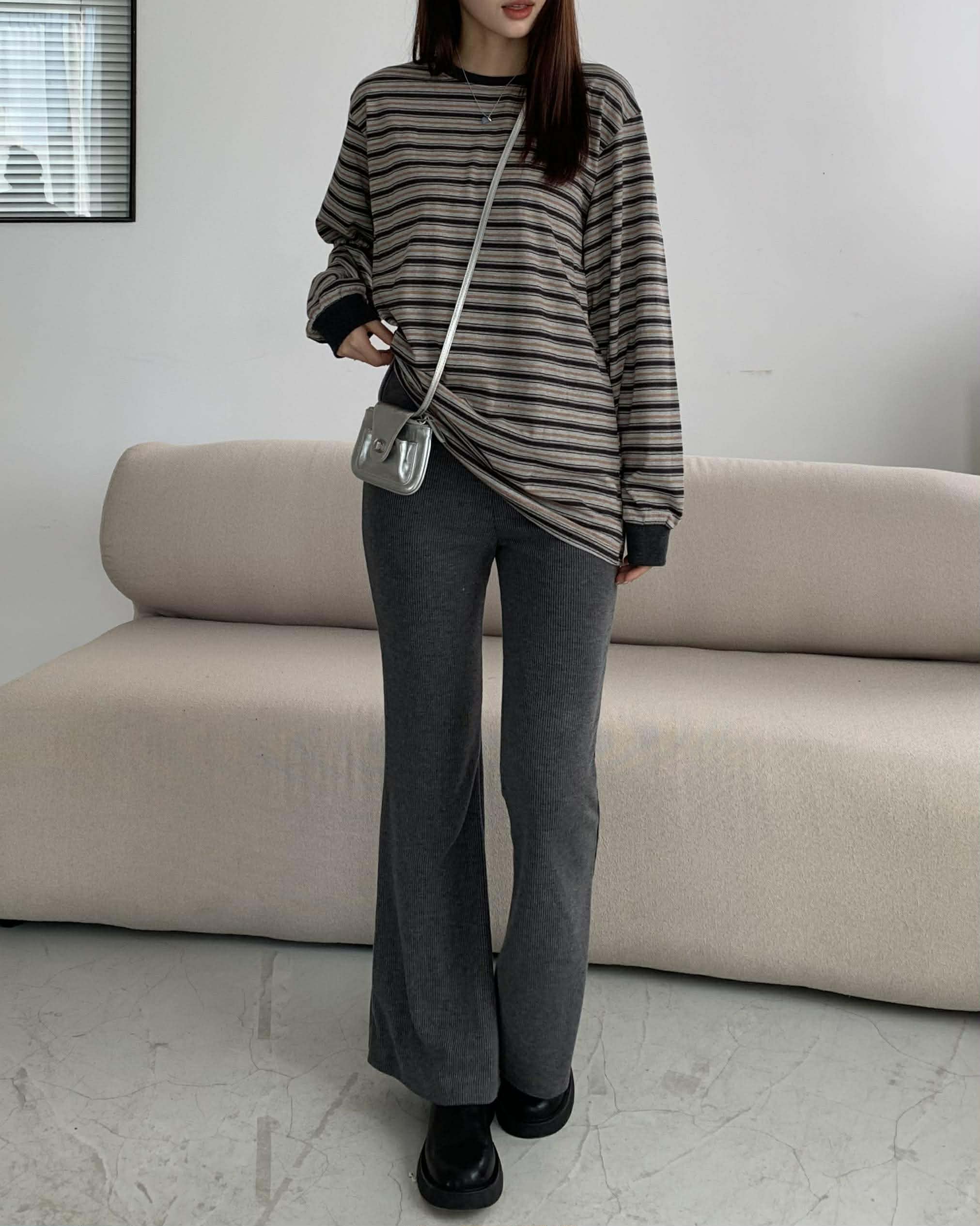 越看越喜歡條紋長版上衣 (灰)