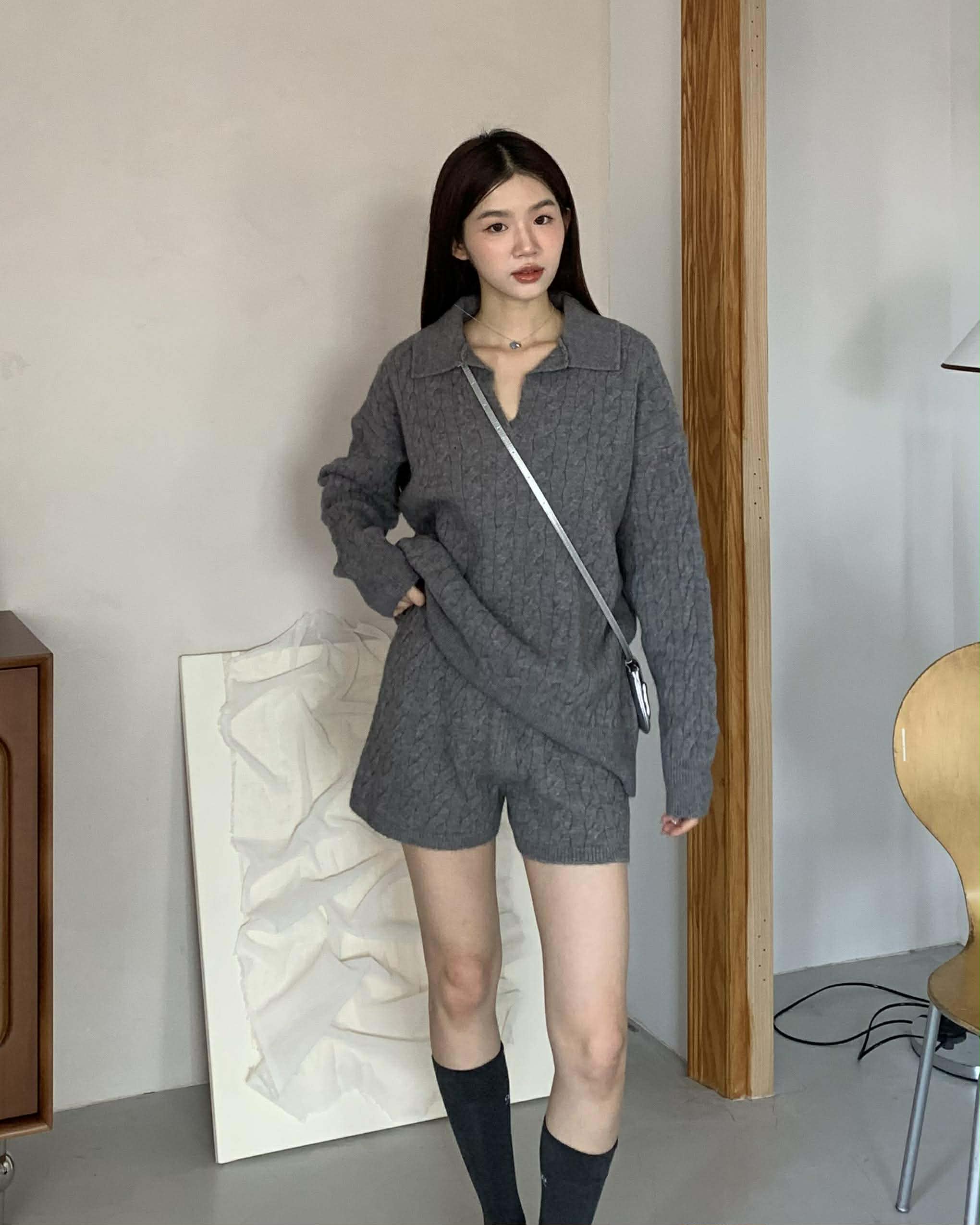 冬日感性翻領麻花套裝 (灰)