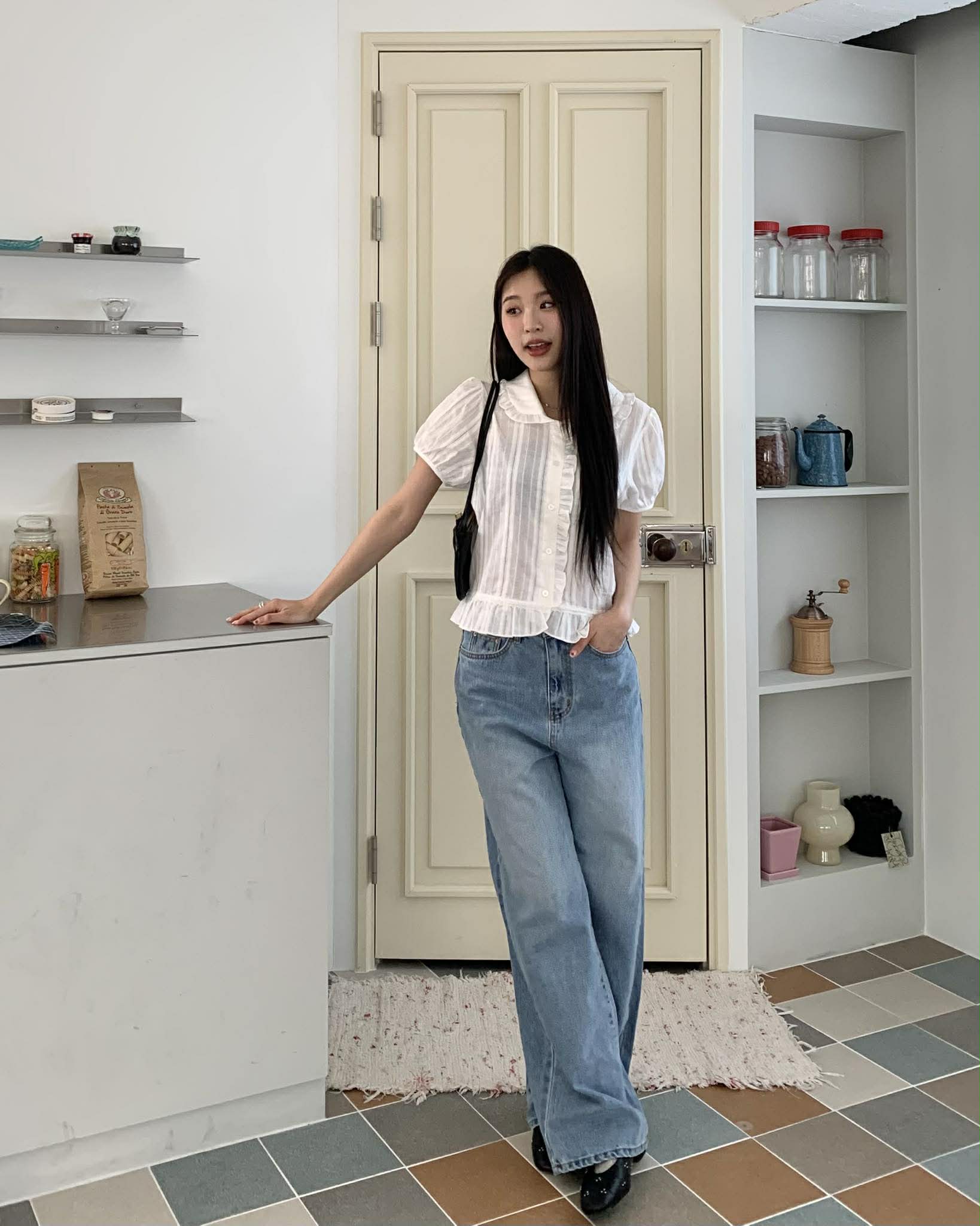 歐膩荷葉翻領造型上衣