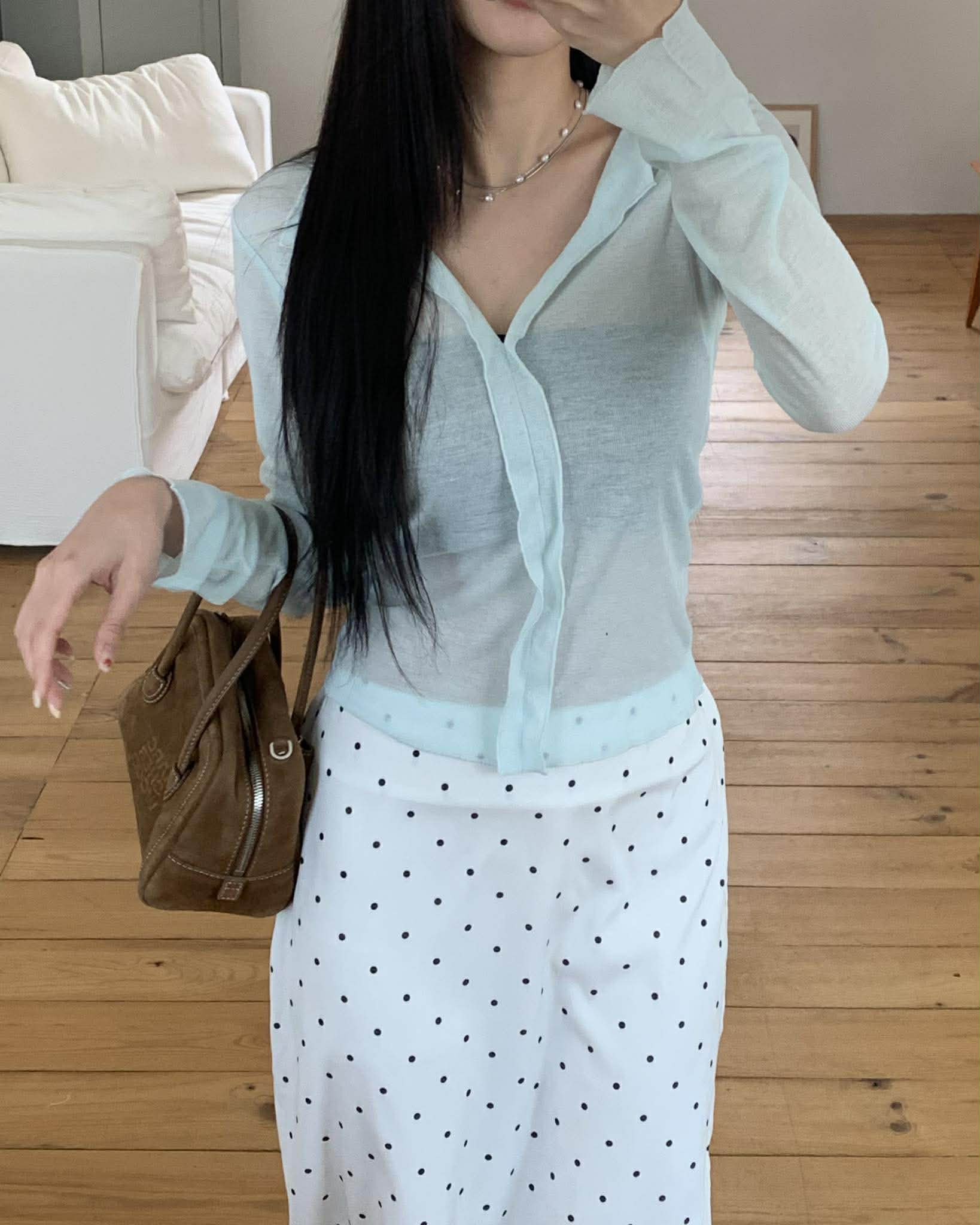 隨性微透V領上衣  (薄荷綠)